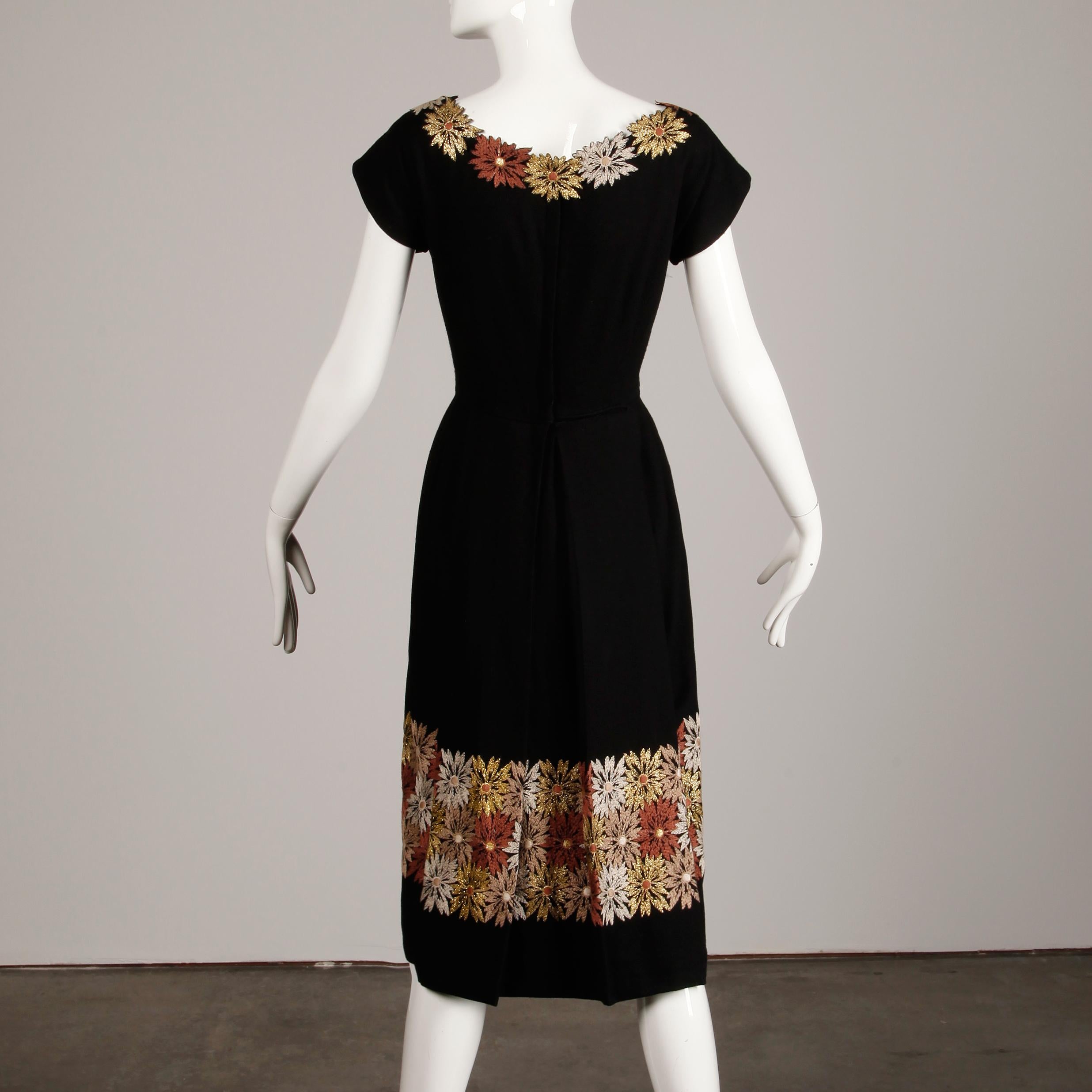 1950s floral embroidery dress