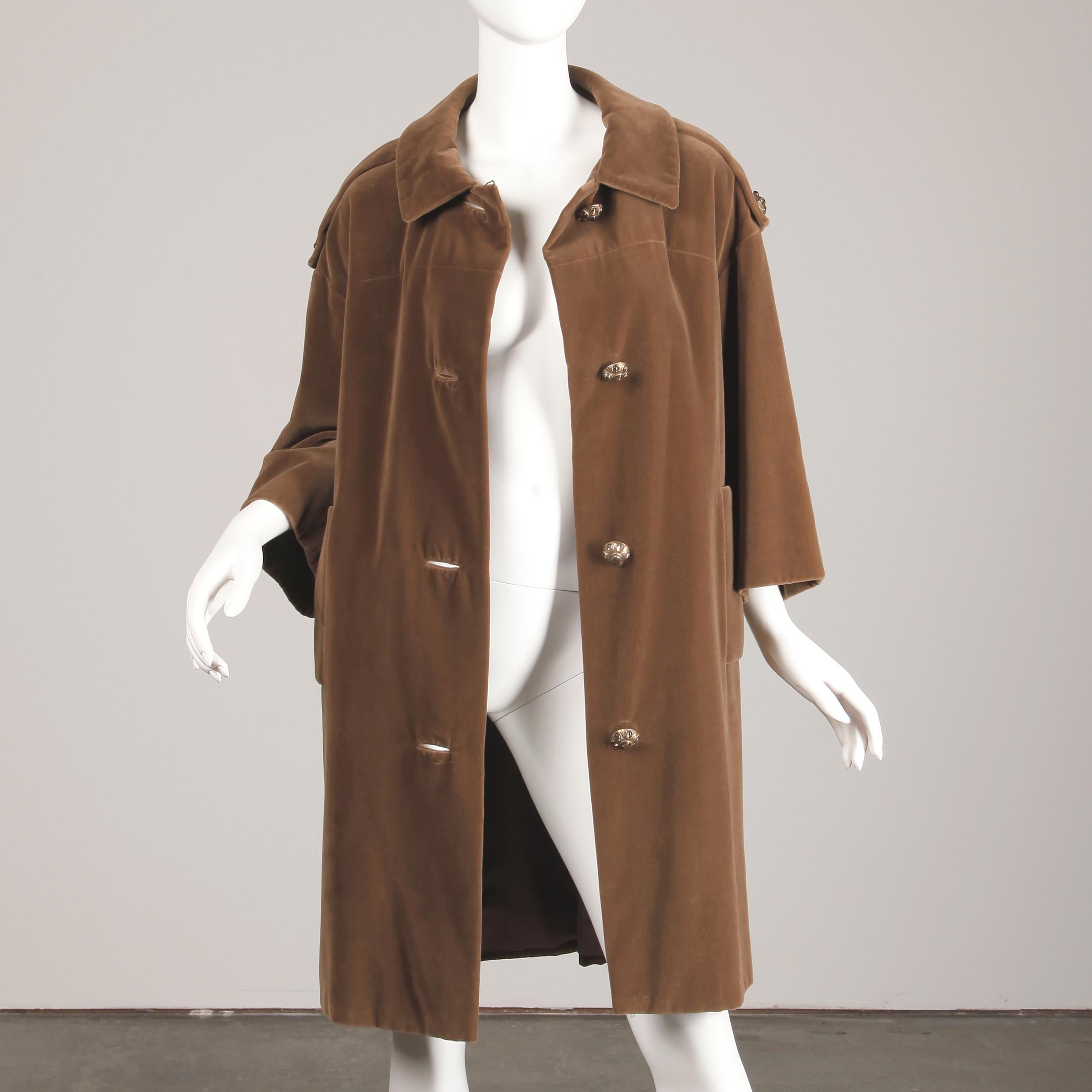 Charles Cooper for Nan Duskin Manteau vintage en velours marron style militaire, années 1960 Pour femmes en vente