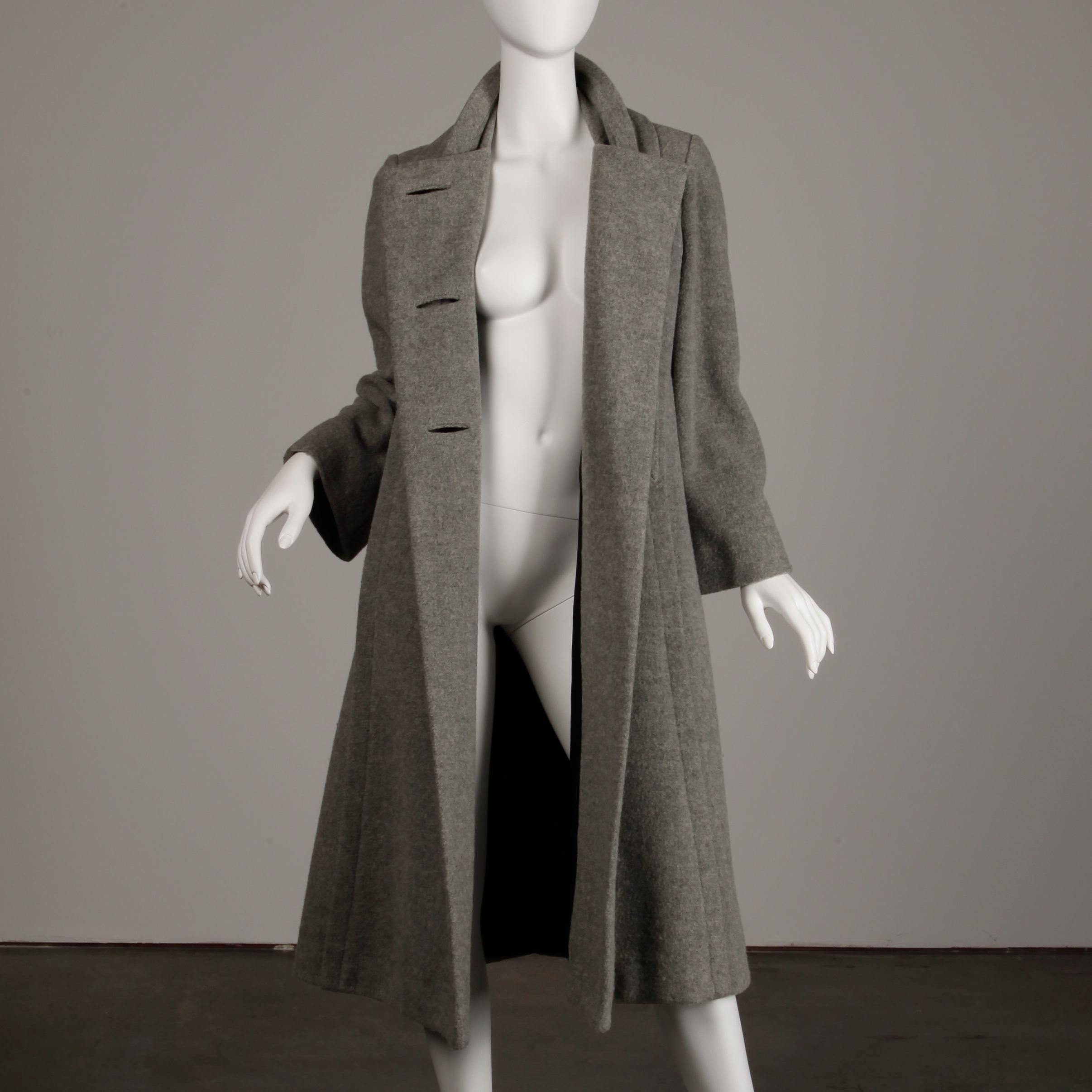 1970s Pauline Trigere Vintage Gray Wool Asymmetric Coat with Attached Scarf In Good Condition In Sparks, NV