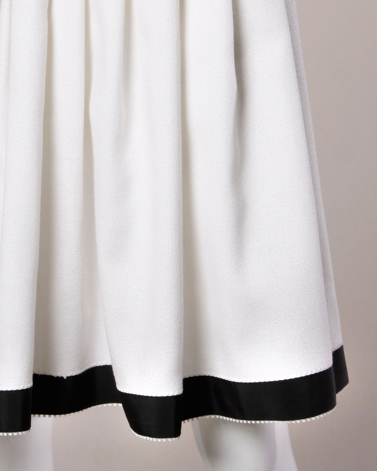 Gray Anne Fogarty Vintage Black + White Linen Pleated Skirt
