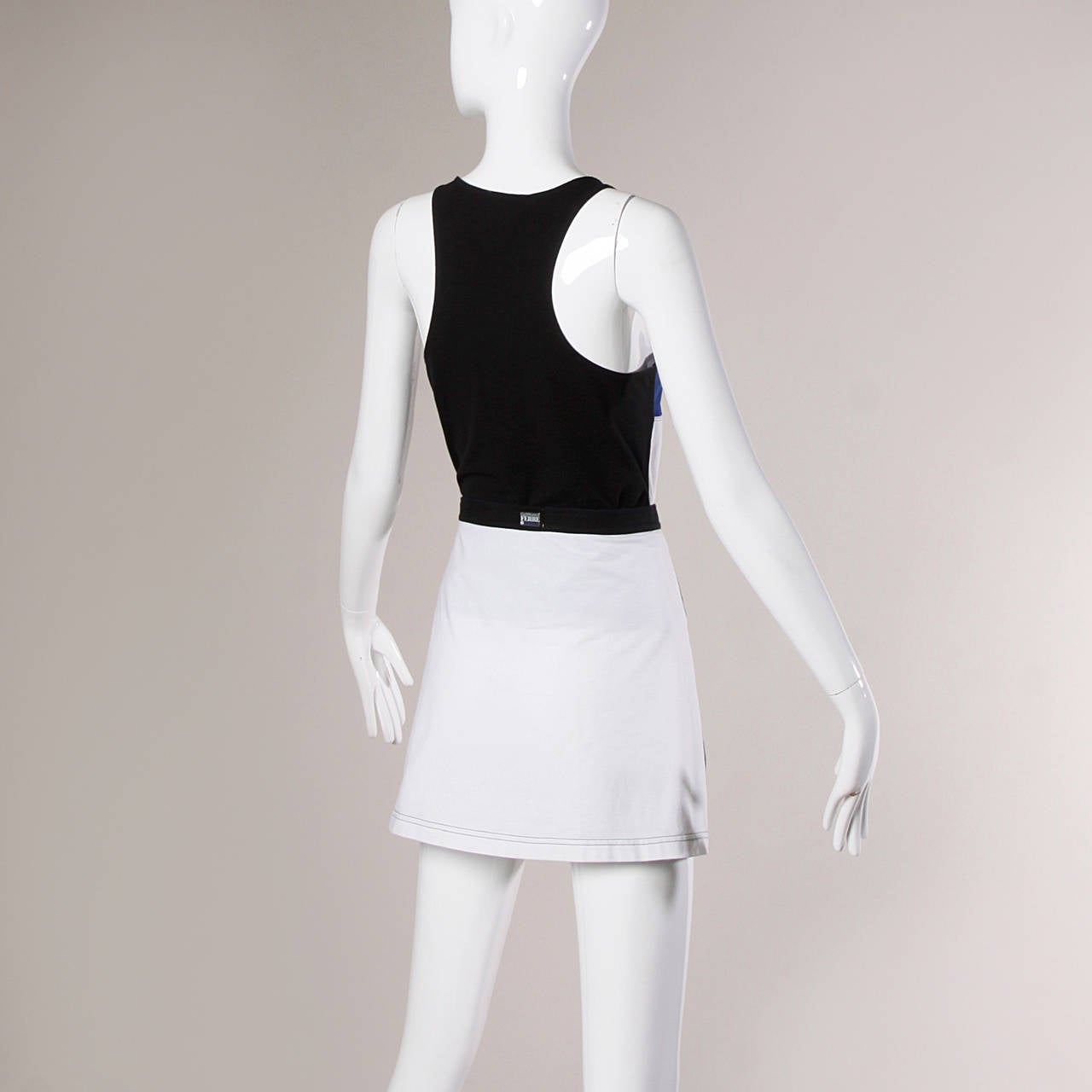 Black Gianfranco Ferre Vintage Sporty Color Block 2-Piece Skirt + Top Ensemble For Sale