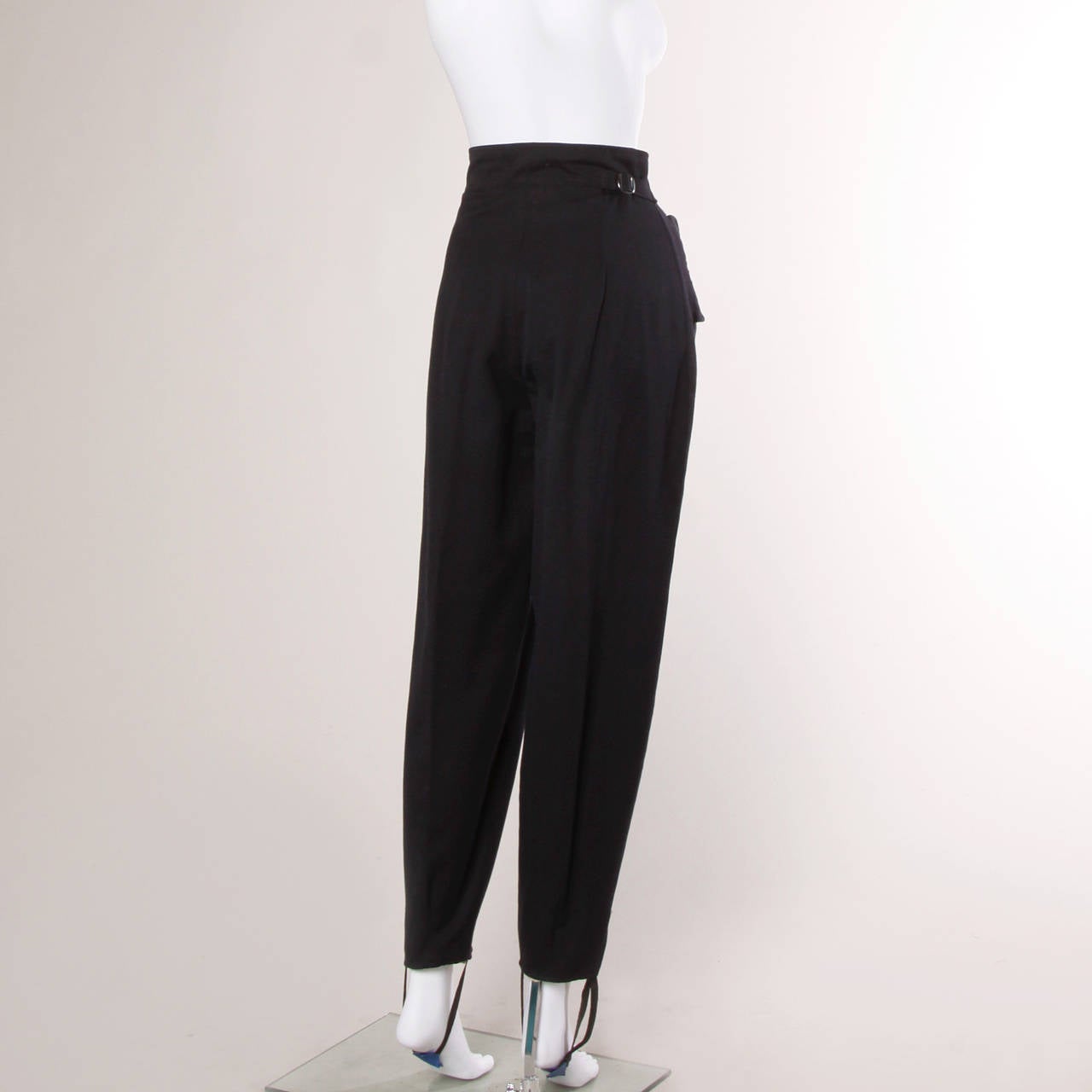 Black 1940s Vintage Navy Blue Wool High Waisted Riding Pants with Stirrups