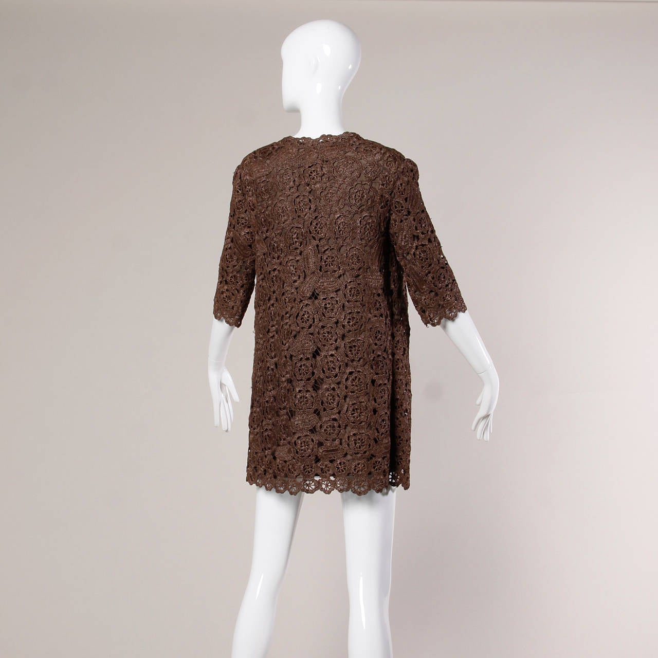 1960s Brown Scalloped Hand Crochet Raffia Lace Jacket or Coat For Sale 1