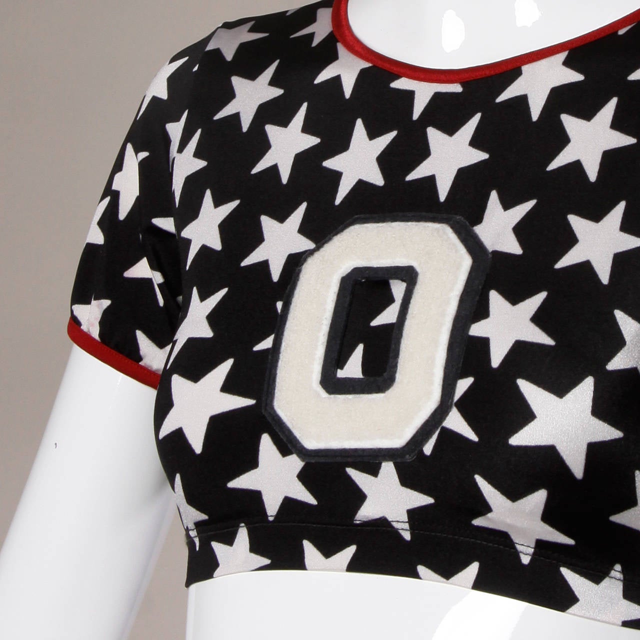 Iconic star print crop top with a sporty 