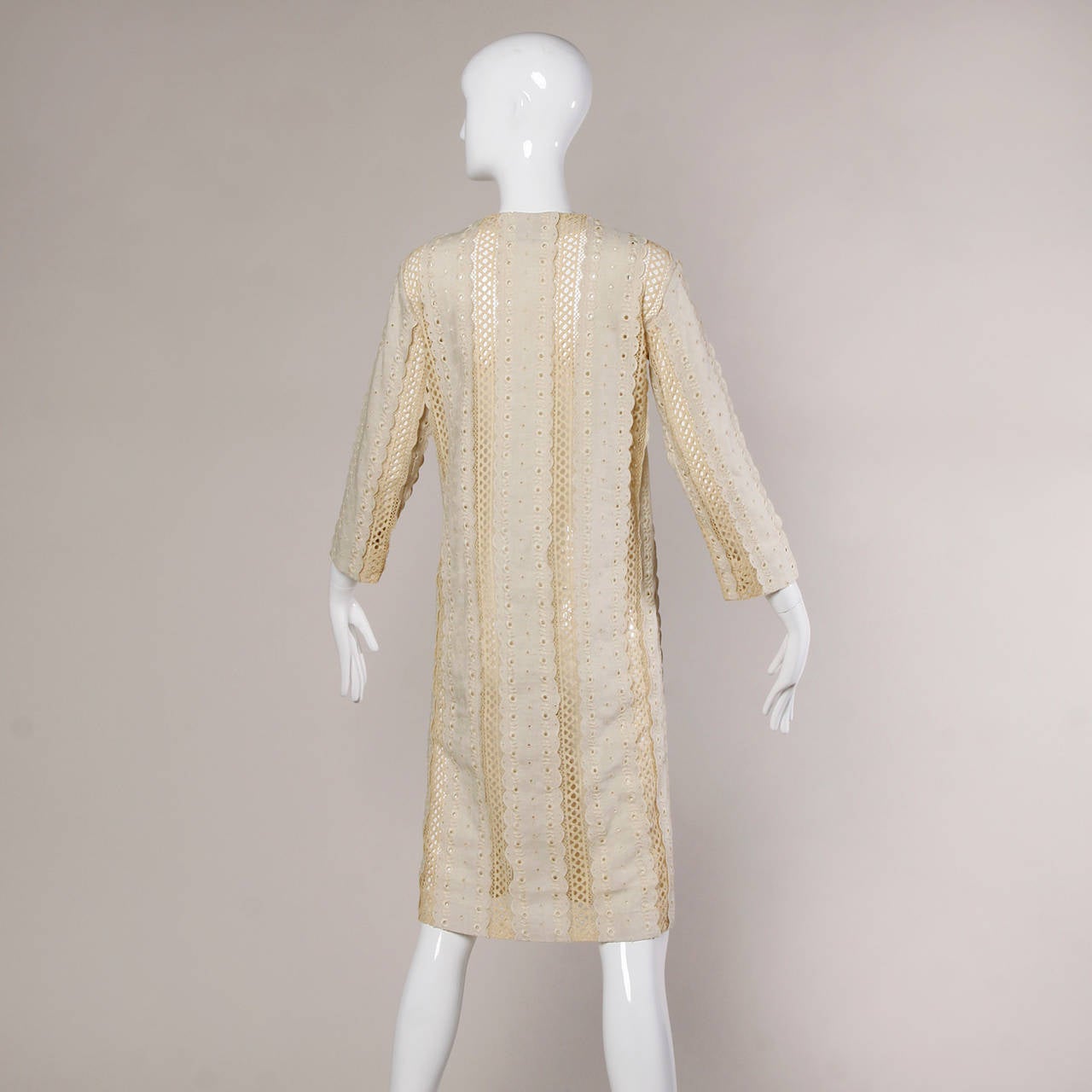 Rudi Gernreich 1960s Vintage Scalloped Lace Linen Dress In Excellent Condition In Sparks, NV