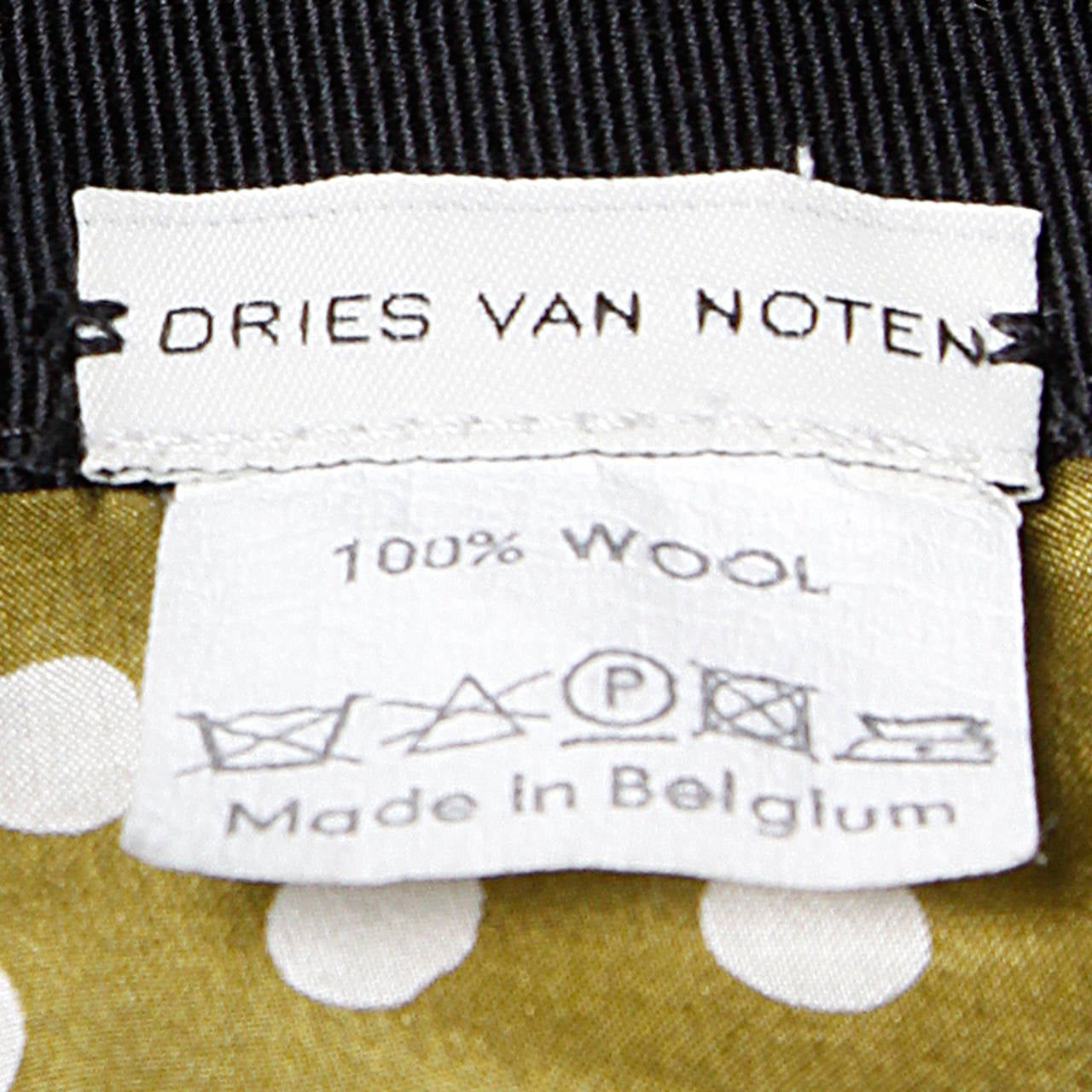 Dries Van Noten Gray Wool Skirt with Black Beaded Belt For Sale 2