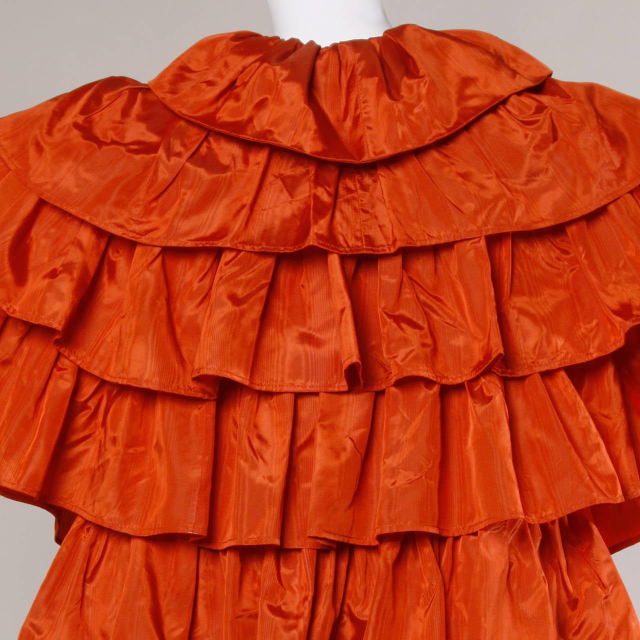 1970s Vintage Rust Tiered Taffeta Batwing Coat or Duster In Excellent Condition In Sparks, NV