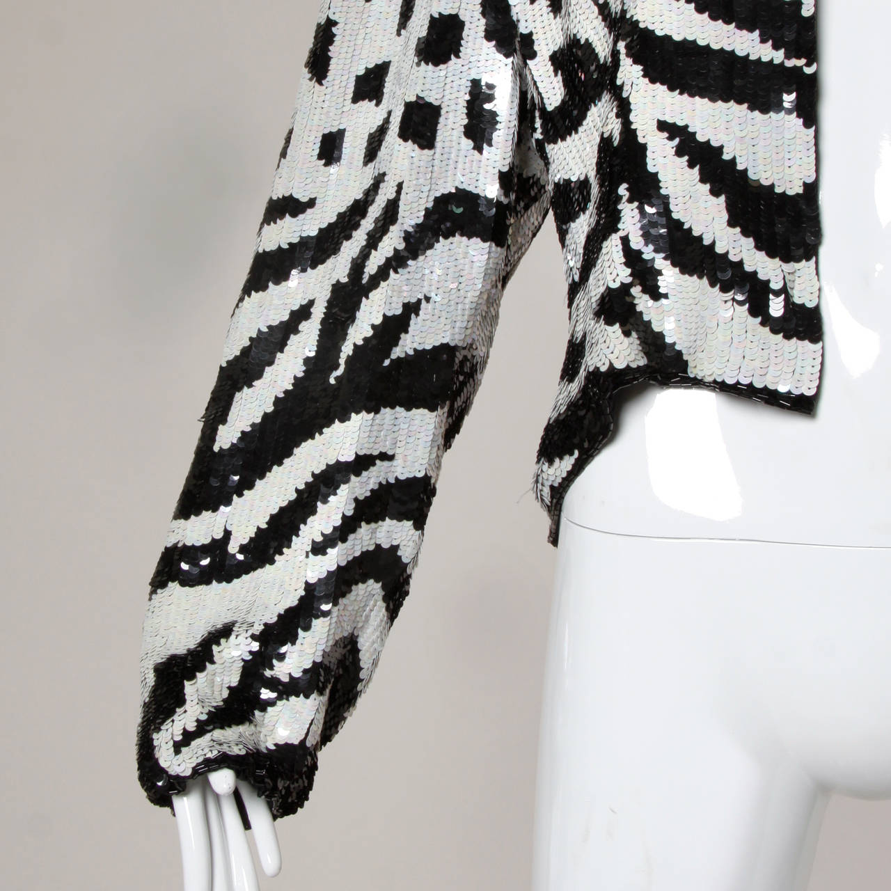 Unworn with Original Tags Vintage Black + White Silk Sequin Jacket In New Condition In Sparks, NV