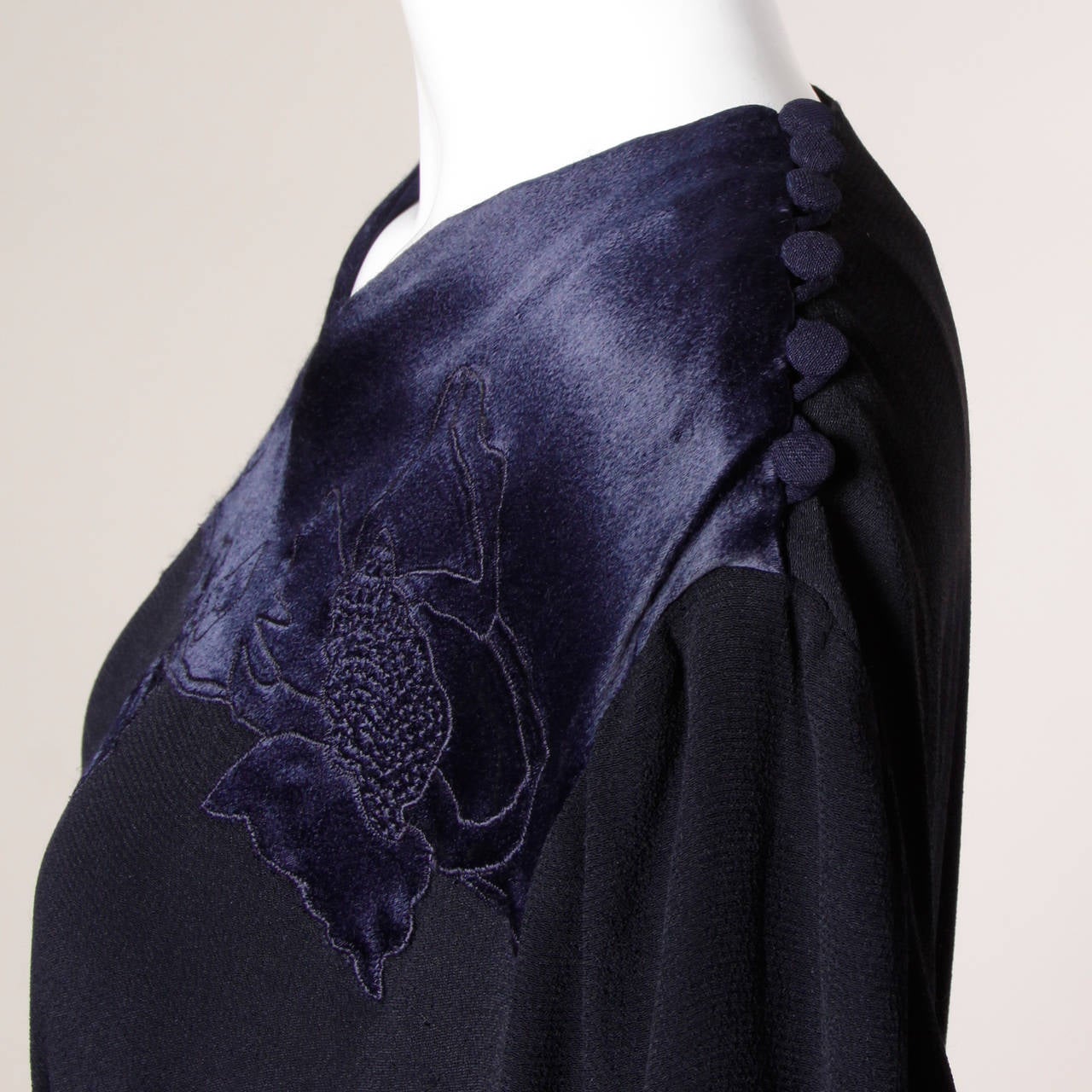 Black 1930s Vintage Navy Blue Crepe Satin Ivy Embroidery Dress