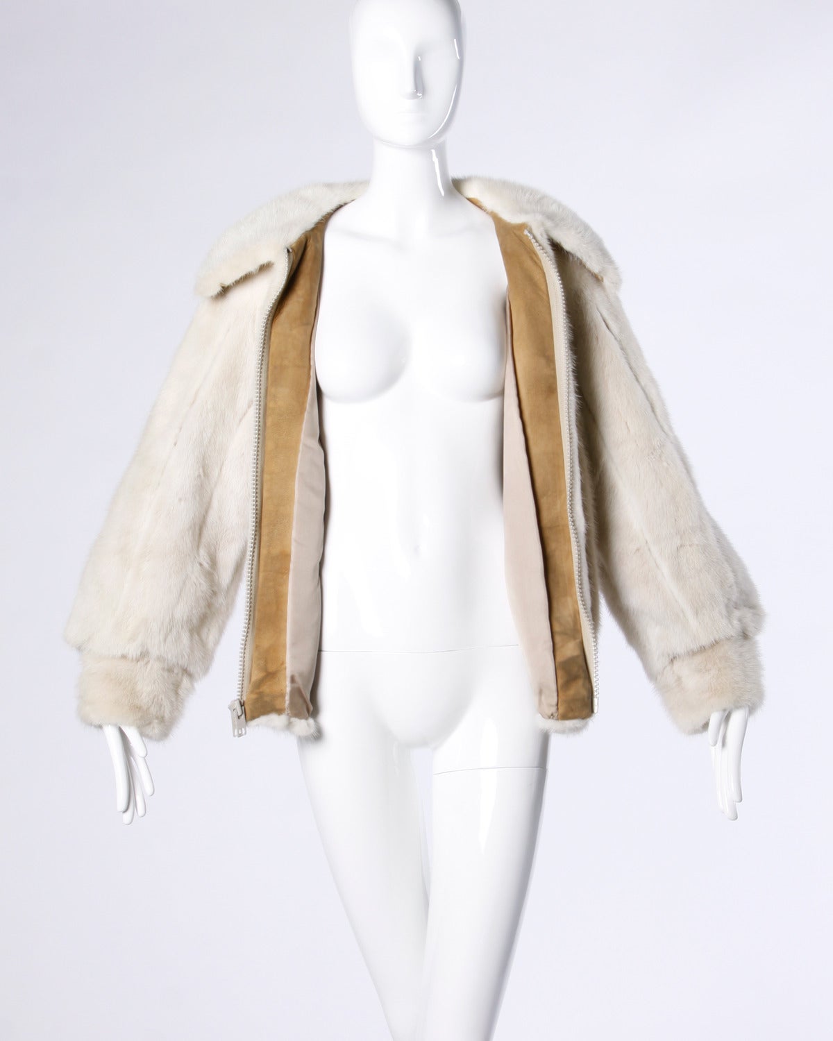 Vintage Blonde Mink Fur Jacket or Coat In Excellent Condition In Sparks, NV