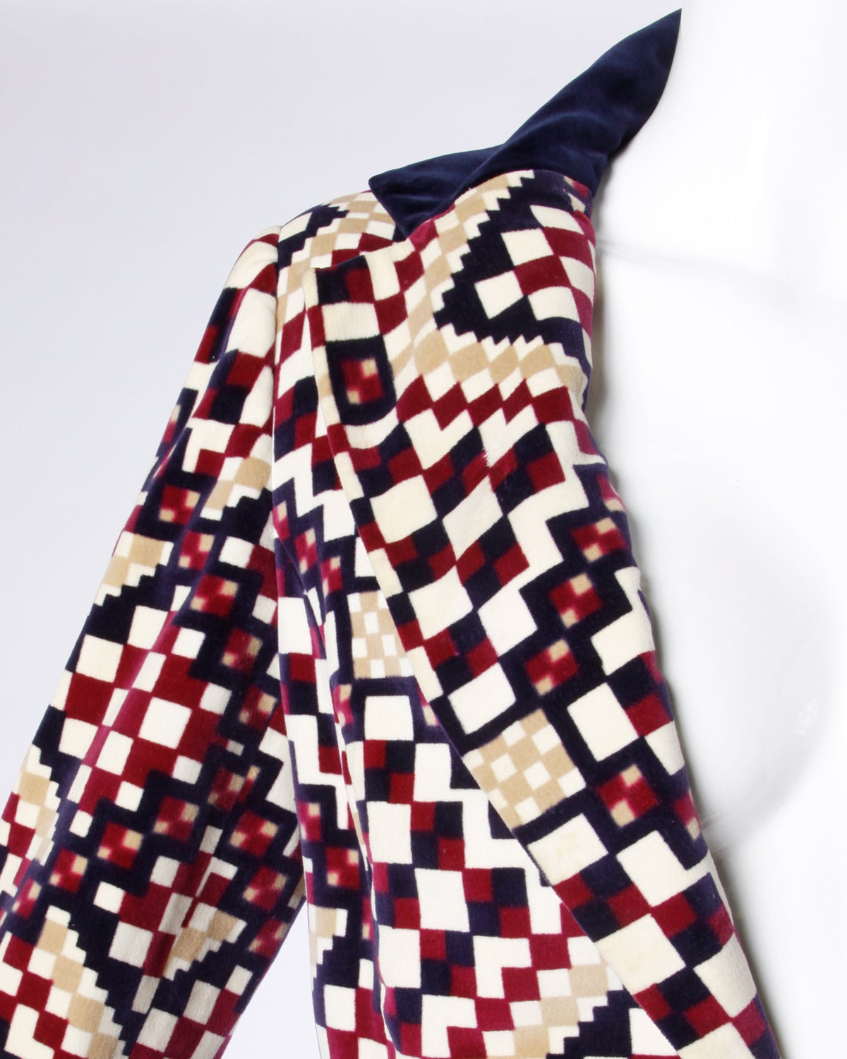 Bill Blass Vintage 1970s 70s Psychedelic Op-Art Print Mod Velvet Blazer Jacket