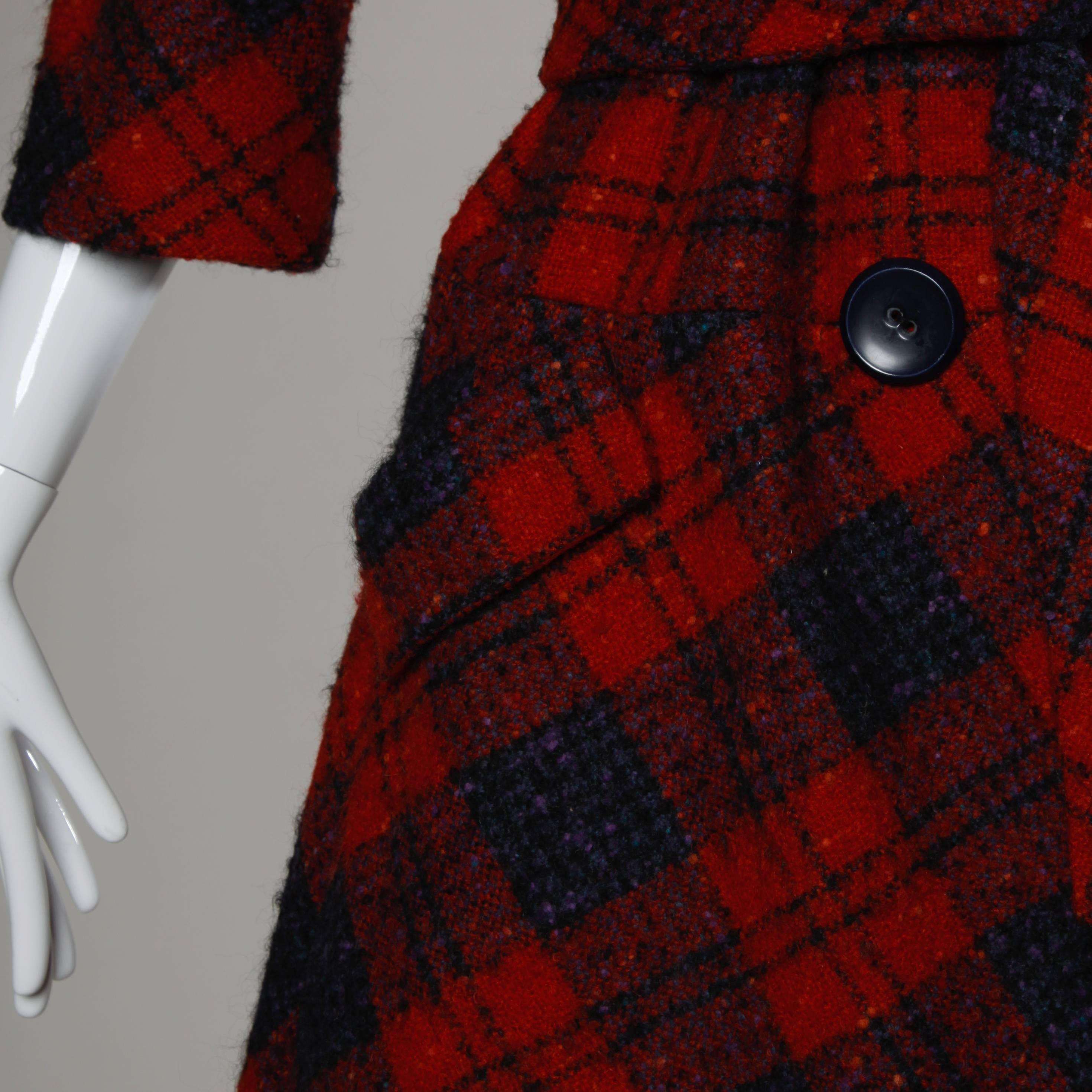 Sarmi 1960s Vintage Red Plaid Coat For Sale 3