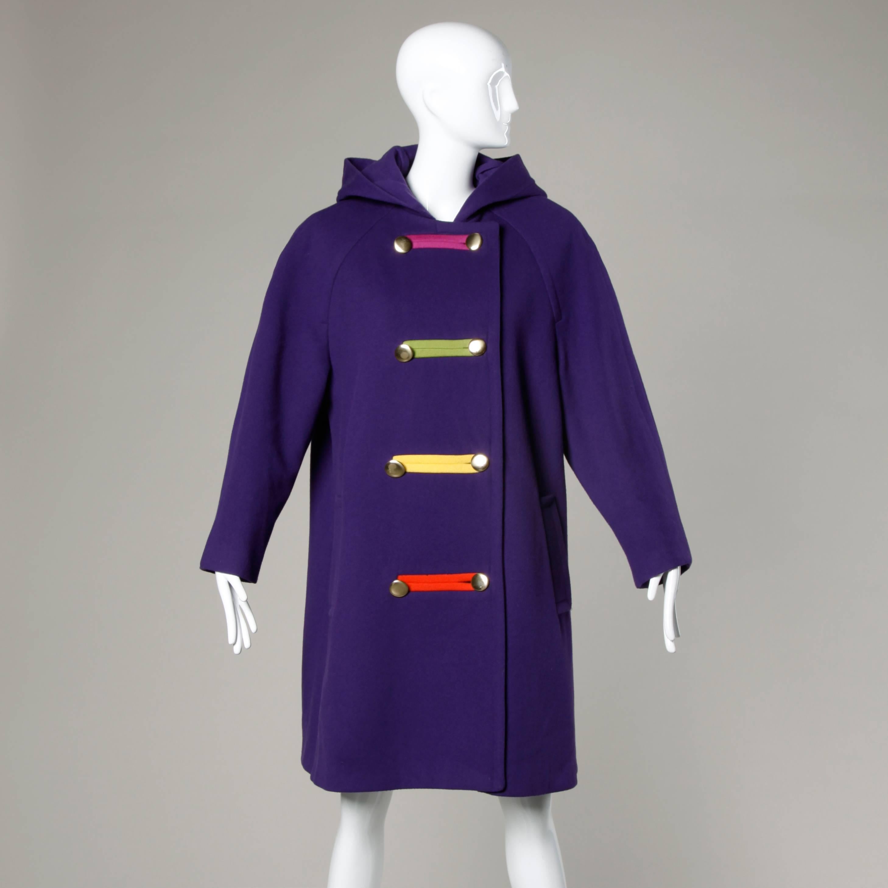 Bill Blass Vintage 1980s Color Block Swing Coat with a Hood For Sale 3