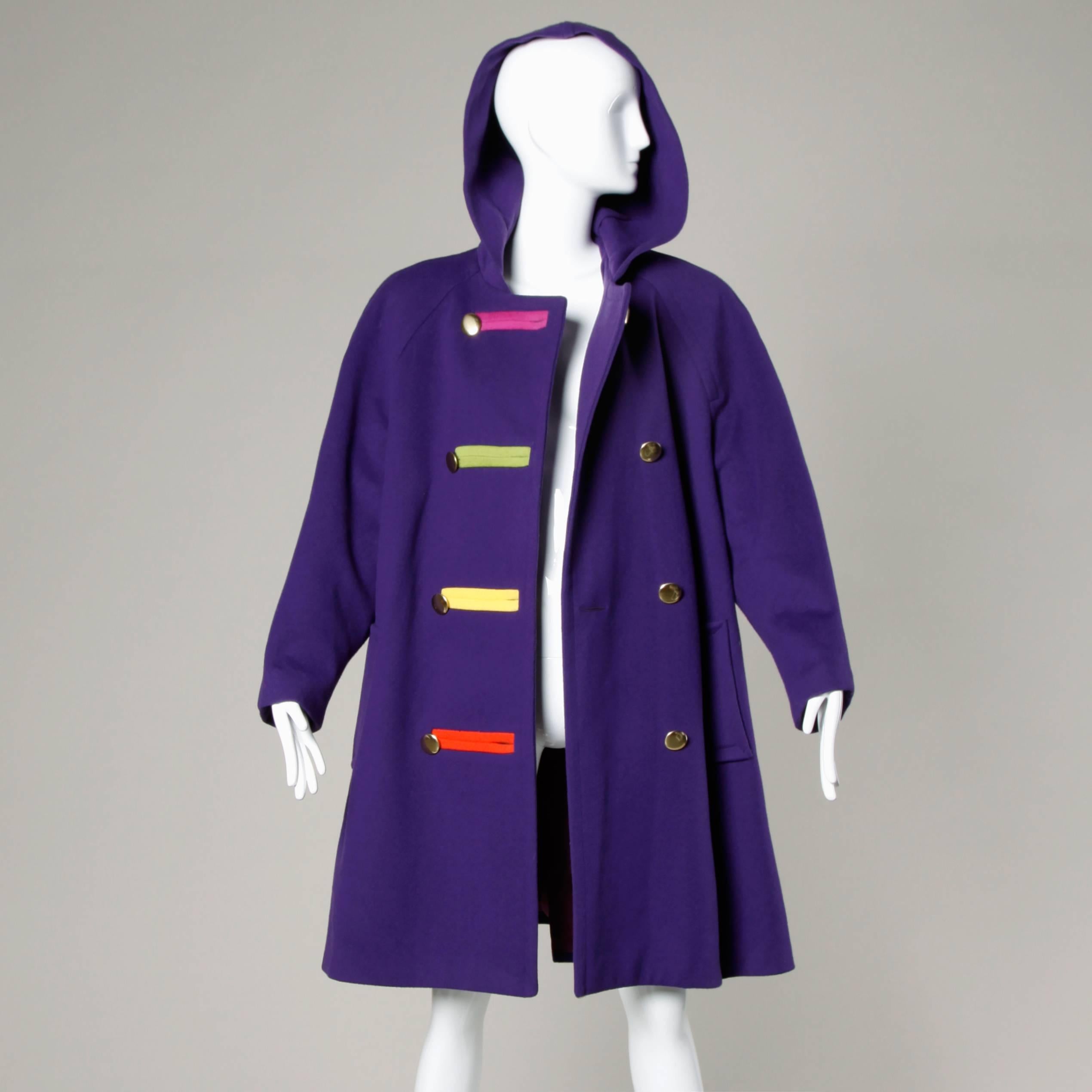 Bill Blass Vintage 1980er Jahre Farbblock-Swing-Mantel mit Kapuze Damen im Angebot