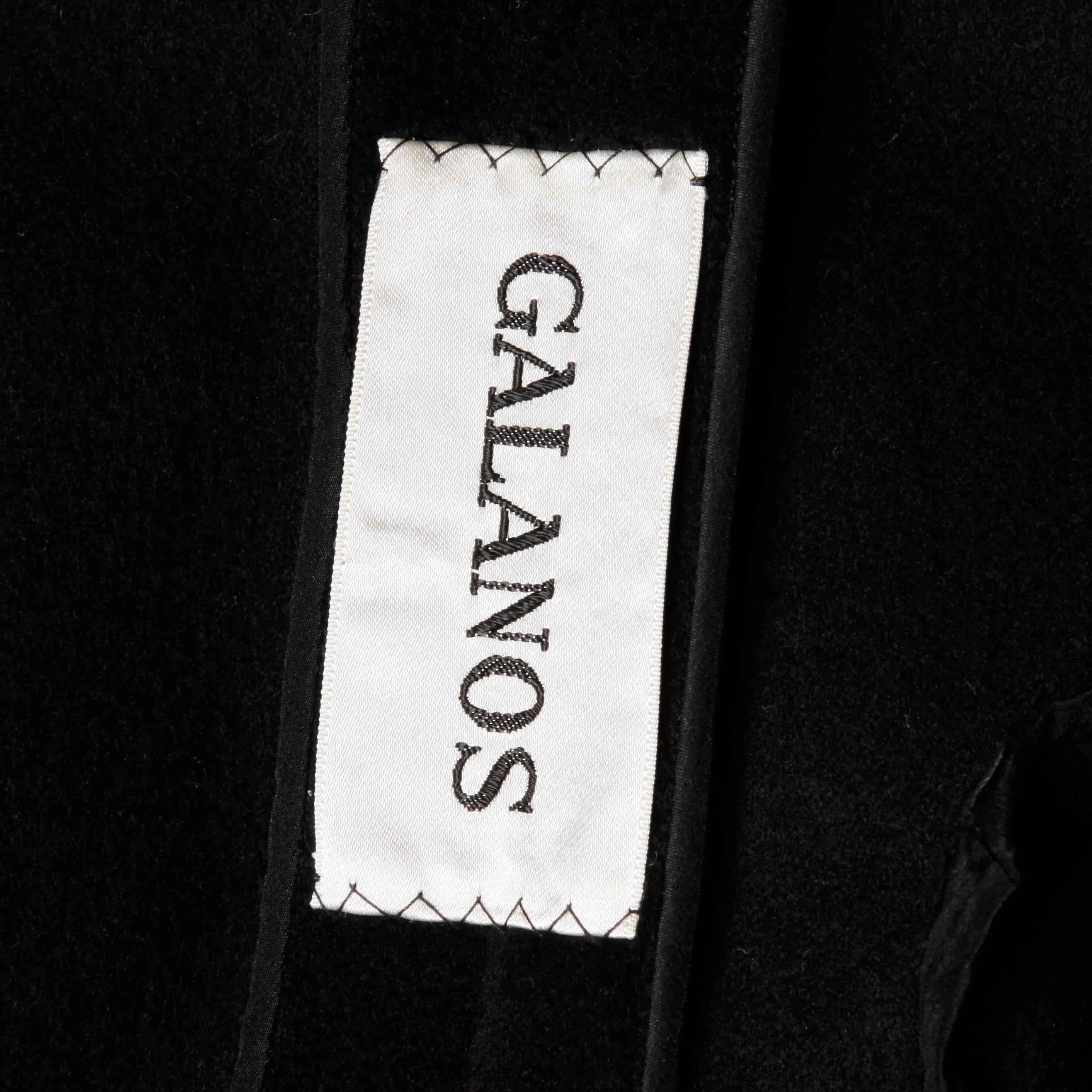 Black Galanos Minimalist Vintage Charcoal Gray Cashmere Coat with Slit Pockets For Sale