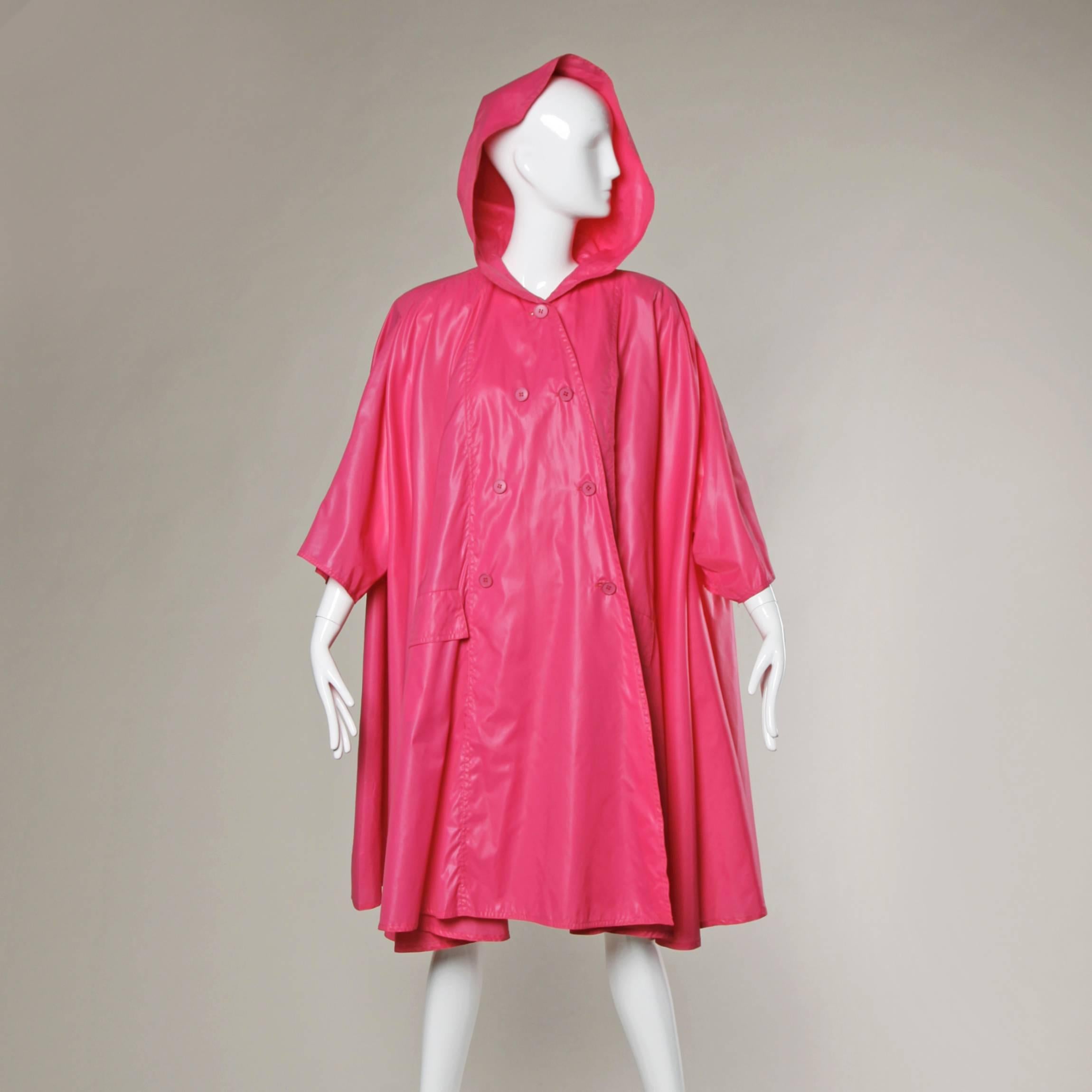 Salvatore Ferragamo Vintage Pink Rain Coat In Excellent Condition In Sparks, NV