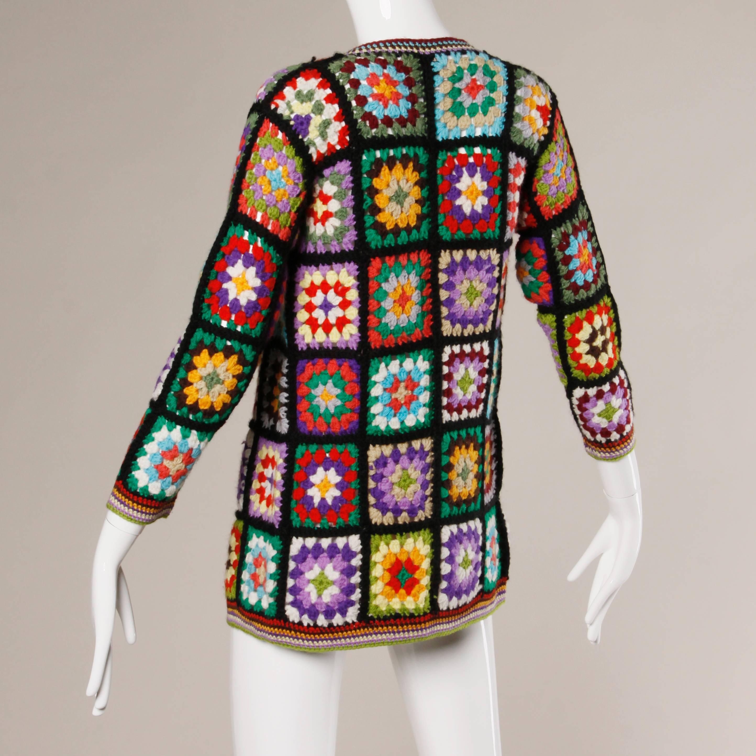 Adolfo für Neiman Marcus Vintage Wolle Granny Squares gehäkelt Strickjacke Pullover Damen