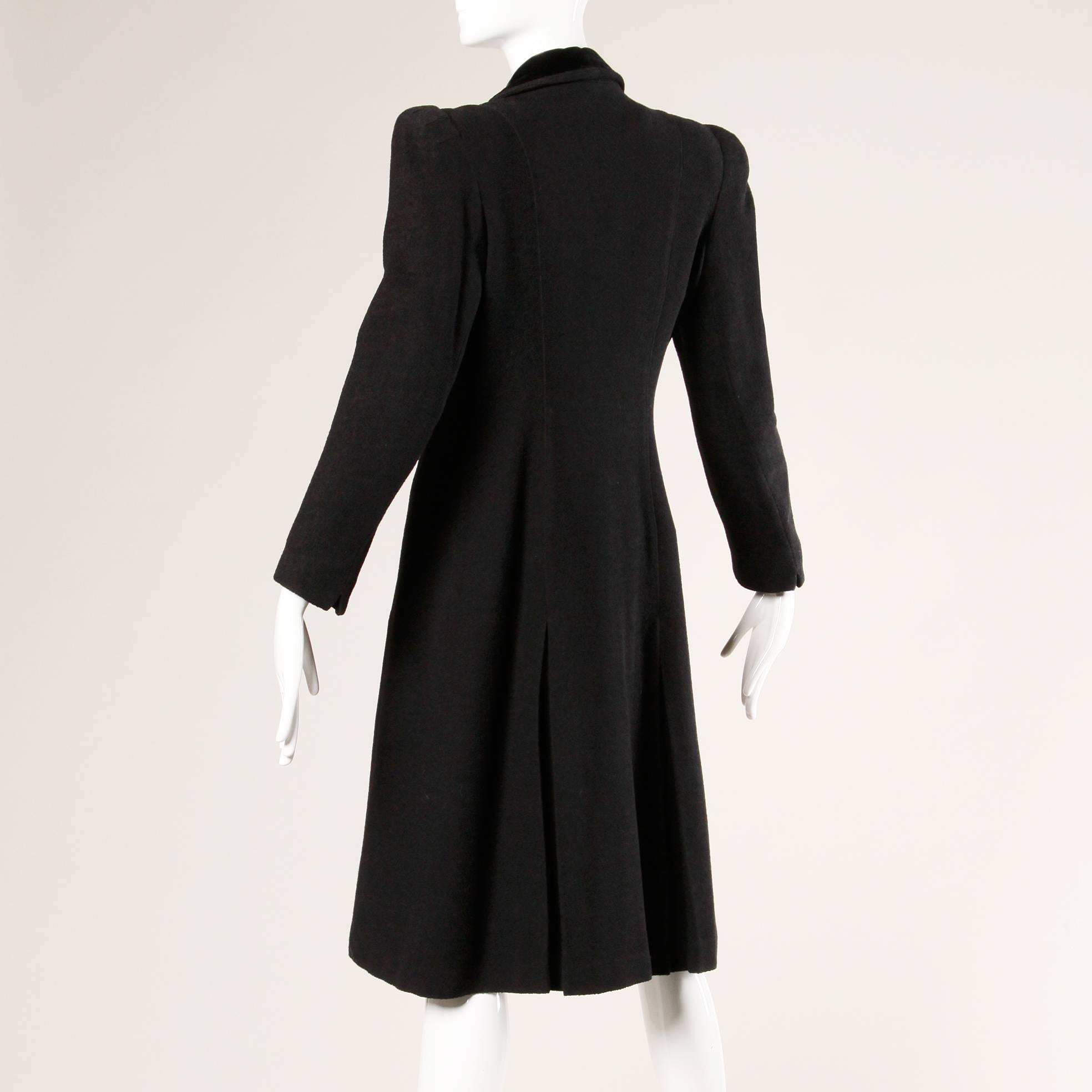 Elegant Vintage 1940s 40s Black Wool Princess Coat with Bold Shoulders In Excellent Condition In Sparks, NV