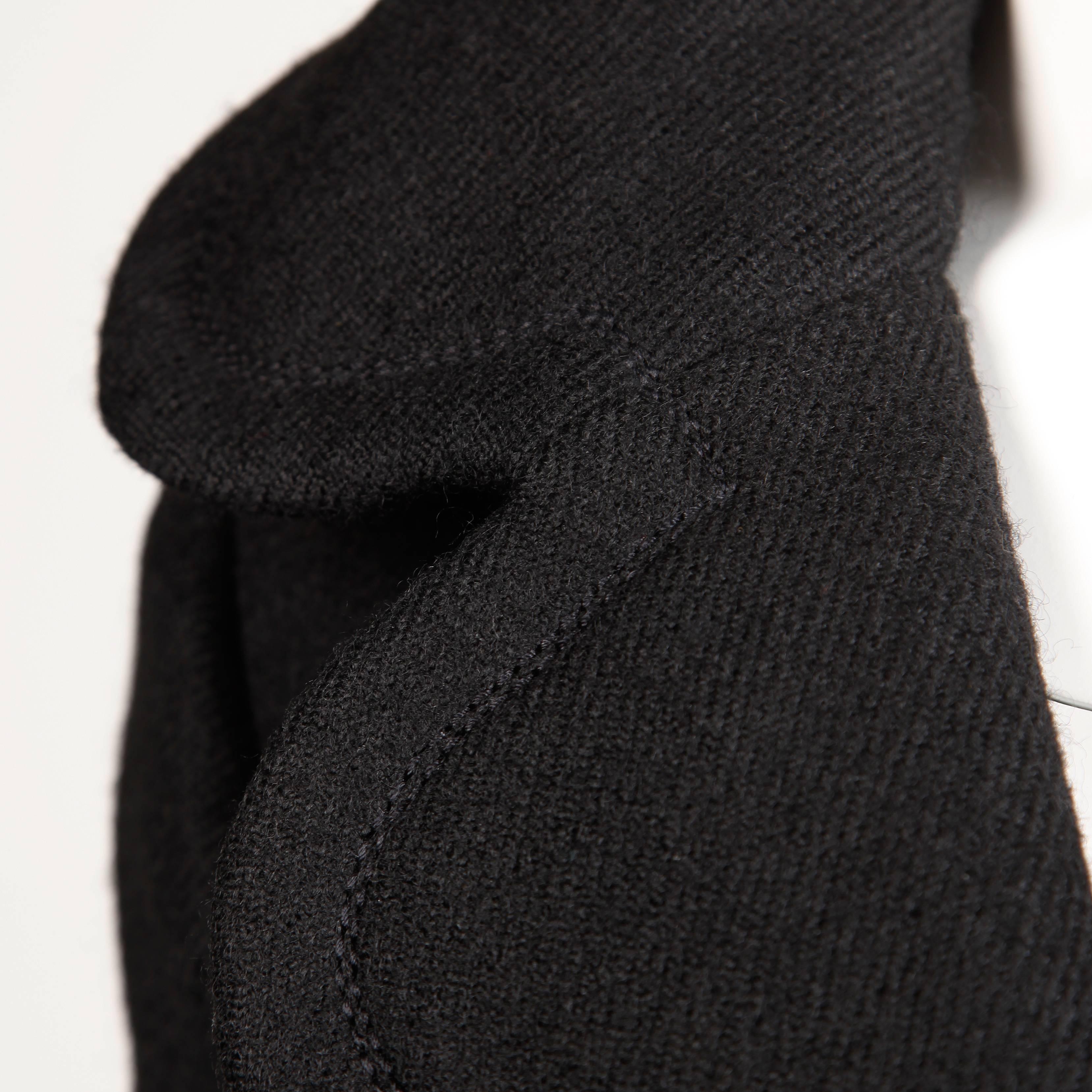 Gorgeous Jean Patou 1960s Vintage Black Wool Coat 2