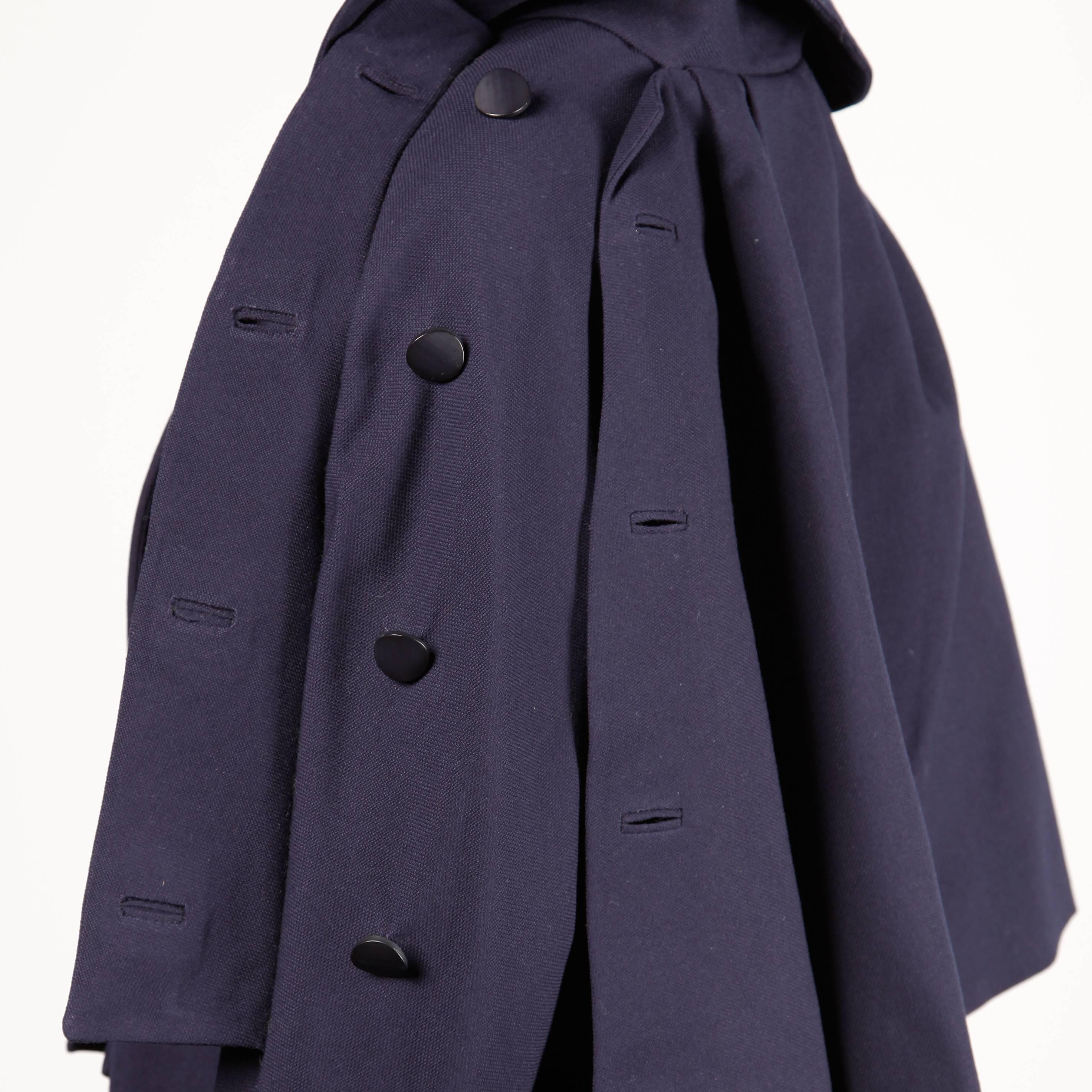 Jacques Heim 1950s 2-Pc Silk + Wool Coat with a Detachable Cape/ Scarf In Excellent Condition In Sparks, NV