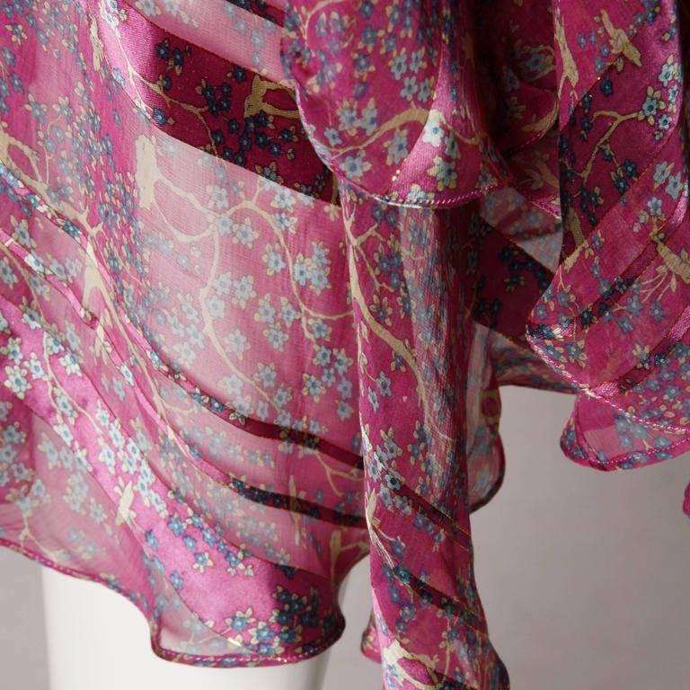 Vestido de seda flecado metalizado de los años 70 Vintage Paper Thin Marrón en venta
