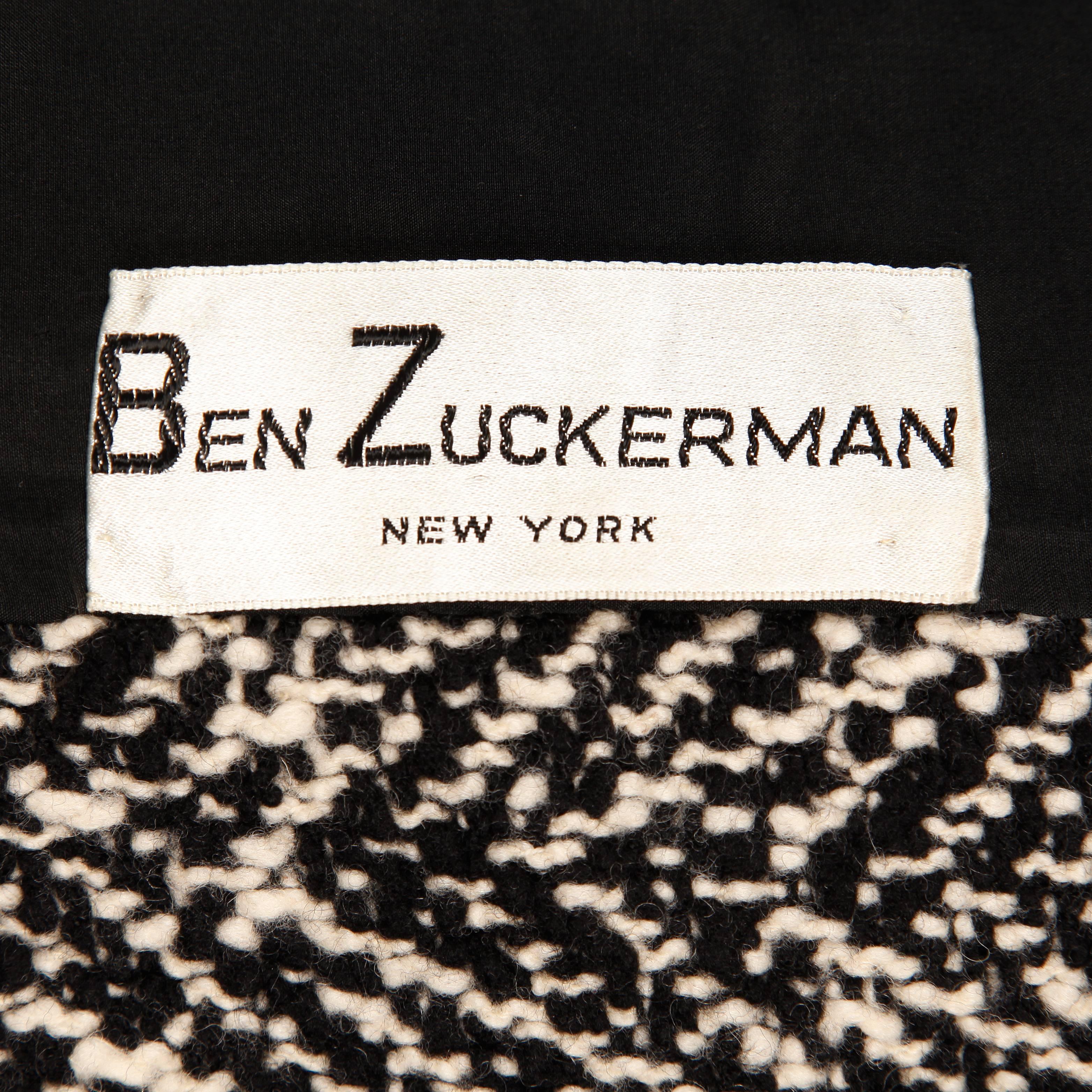 Veste en laine tissée à chevrons avec garniture en fourrure d'agneau de Perse véritable par Ben Zuckerman pour Bergdorf Goodman. Construction étonnante avec des détails finis à la main sur toute la veste.

Détails : 

Entièrement doublé
Taille