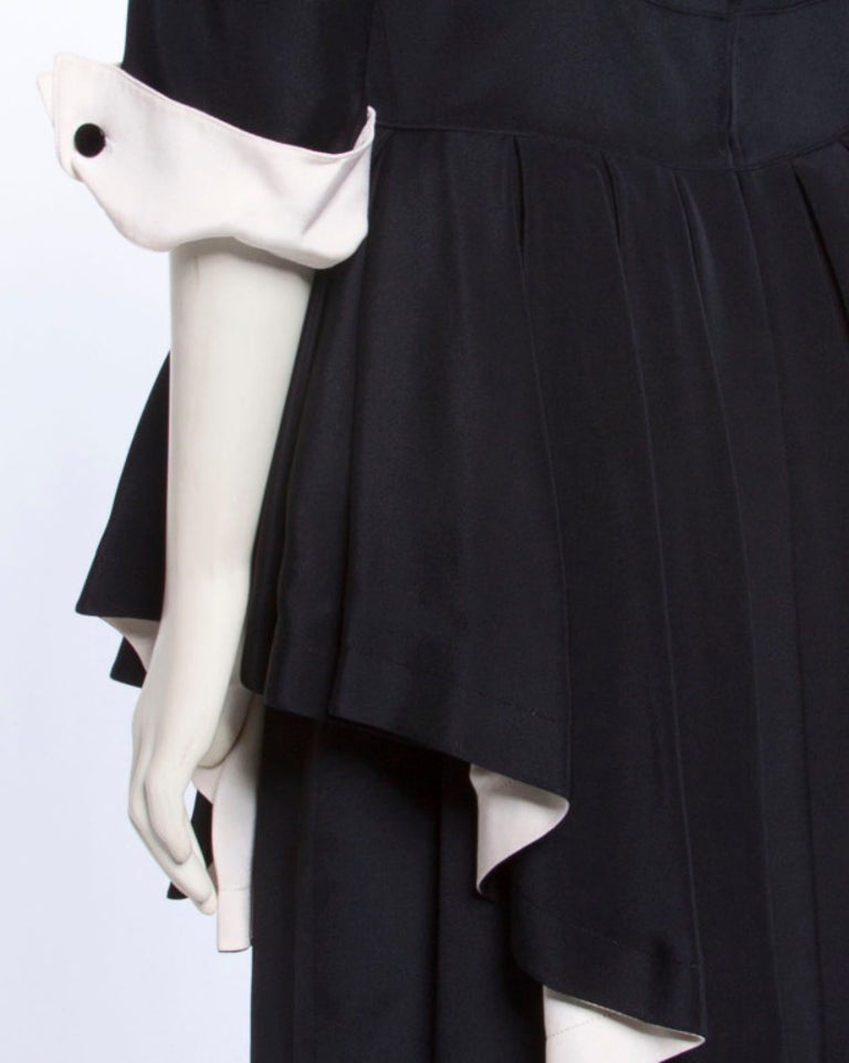 Bernard Perris Paris Vintage Stunning Black and Off White Silk Peplum Dress For Sale 6