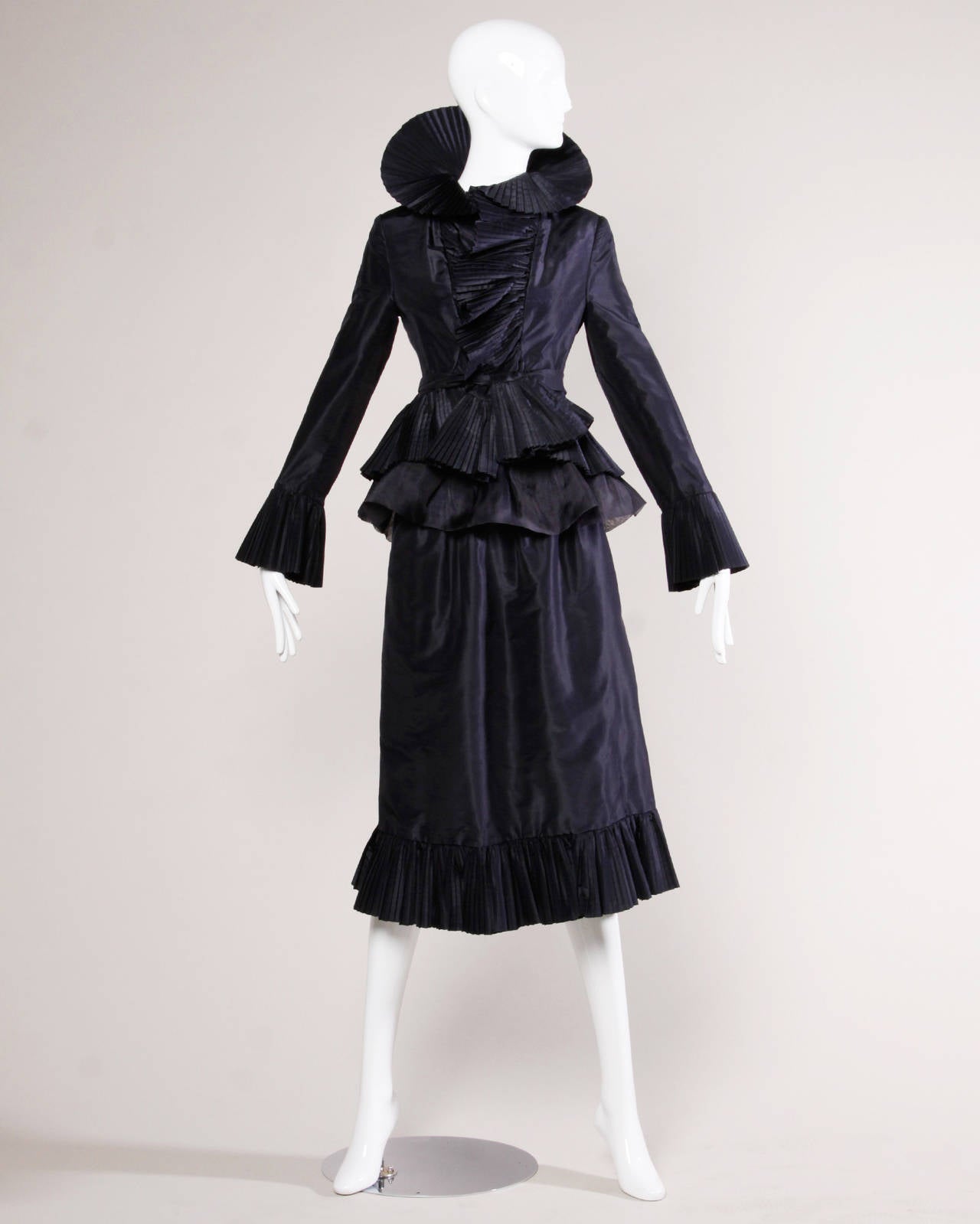1970s Bill Blass Vintage Silk 4-Piece Jacket + Skirt Suit Dress Ensemble For Sale 1