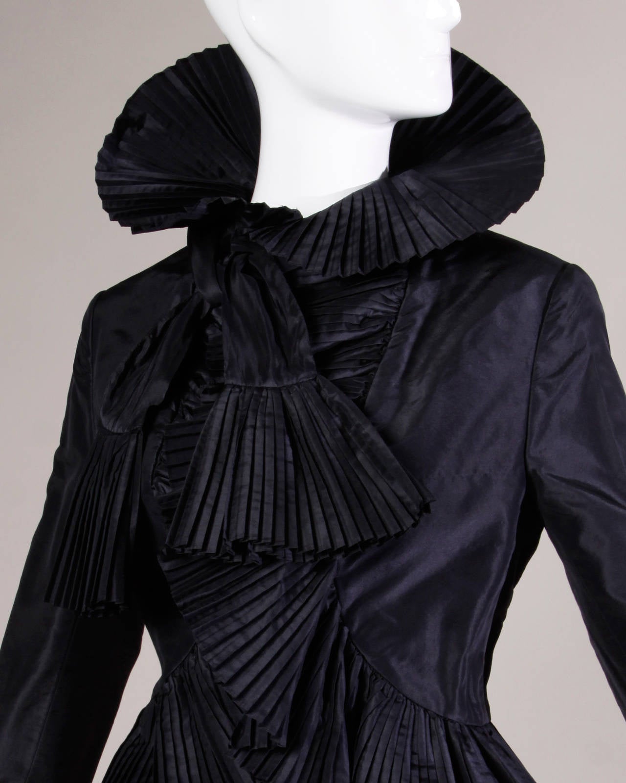 Women's 1970s Bill Blass Vintage Silk 4-Piece Jacket + Skirt Suit Dress Ensemble For Sale