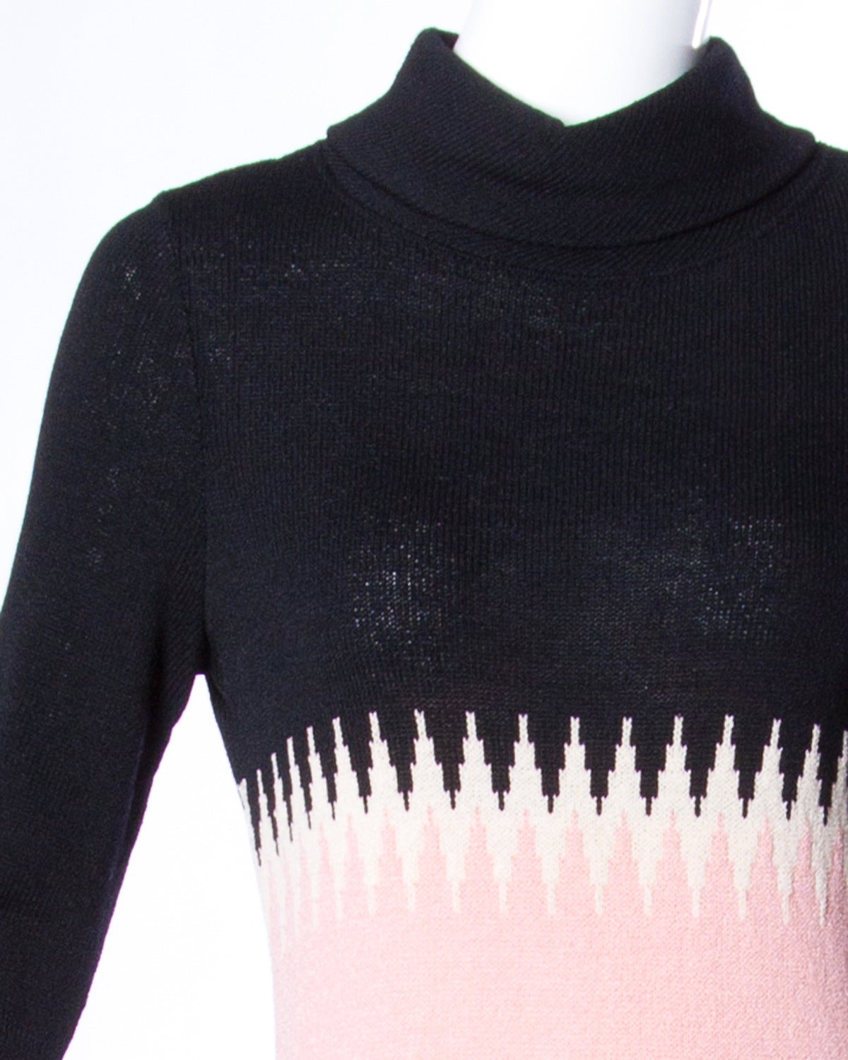 1970s Goldworm Vintage Pink + Black Color Block Wool Knit Sweater Maxi Dress In Excellent Condition In Sparks, NV