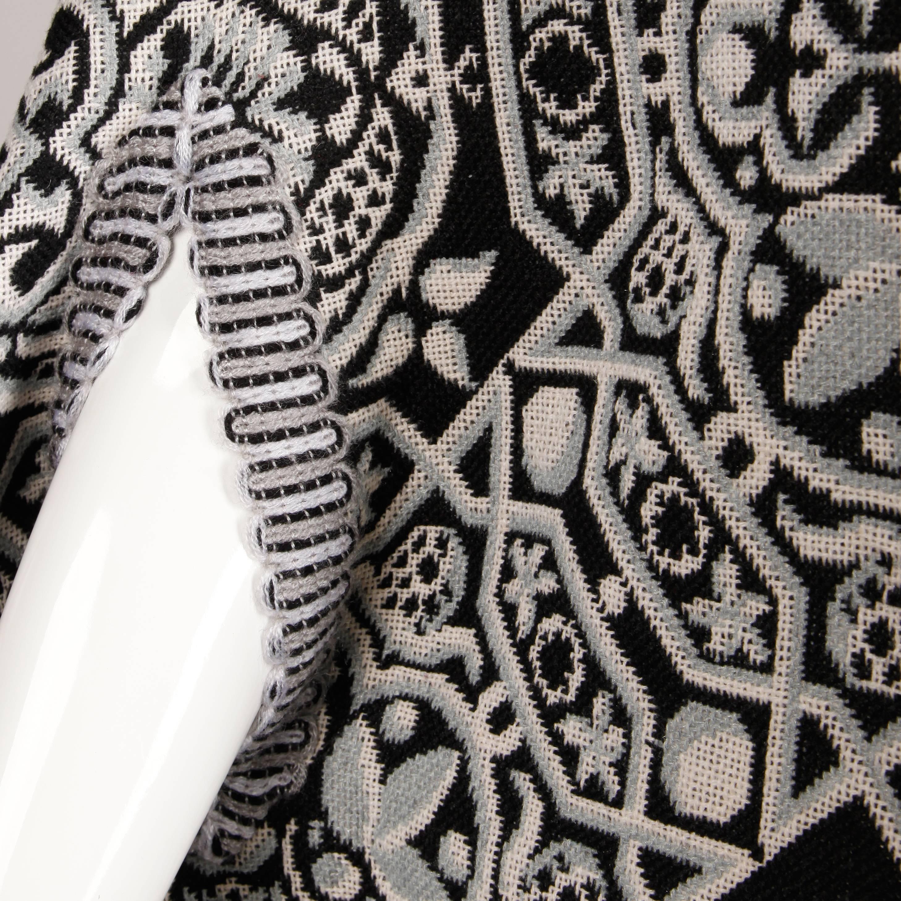 1970s Vintage Black, White + Gray Woven Tapestry Cape Coat/ Jacket (Spain) 2