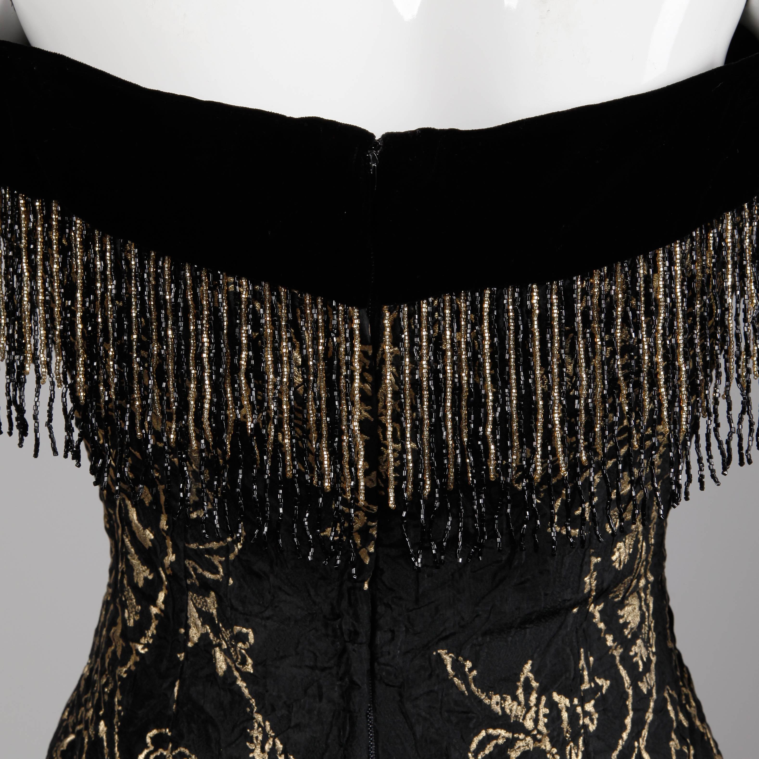 Nero Ann Lawrence, abito da sera vintage anni '80 con frange metalliche in oro e nero in vendita