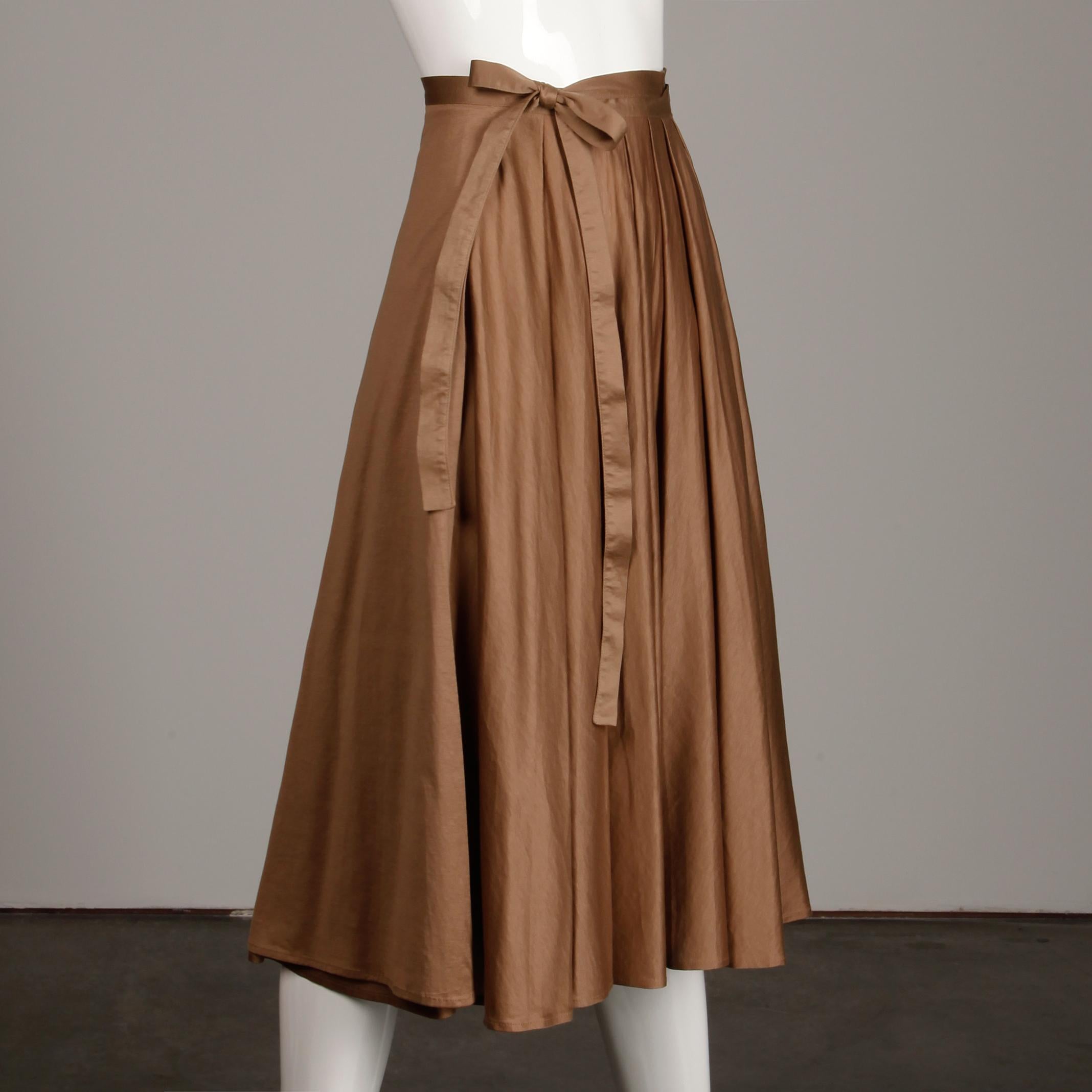 1980 Kenzo Paris Vintage Taupe Brown Cotton Wrap Midi Skirt en vente 3