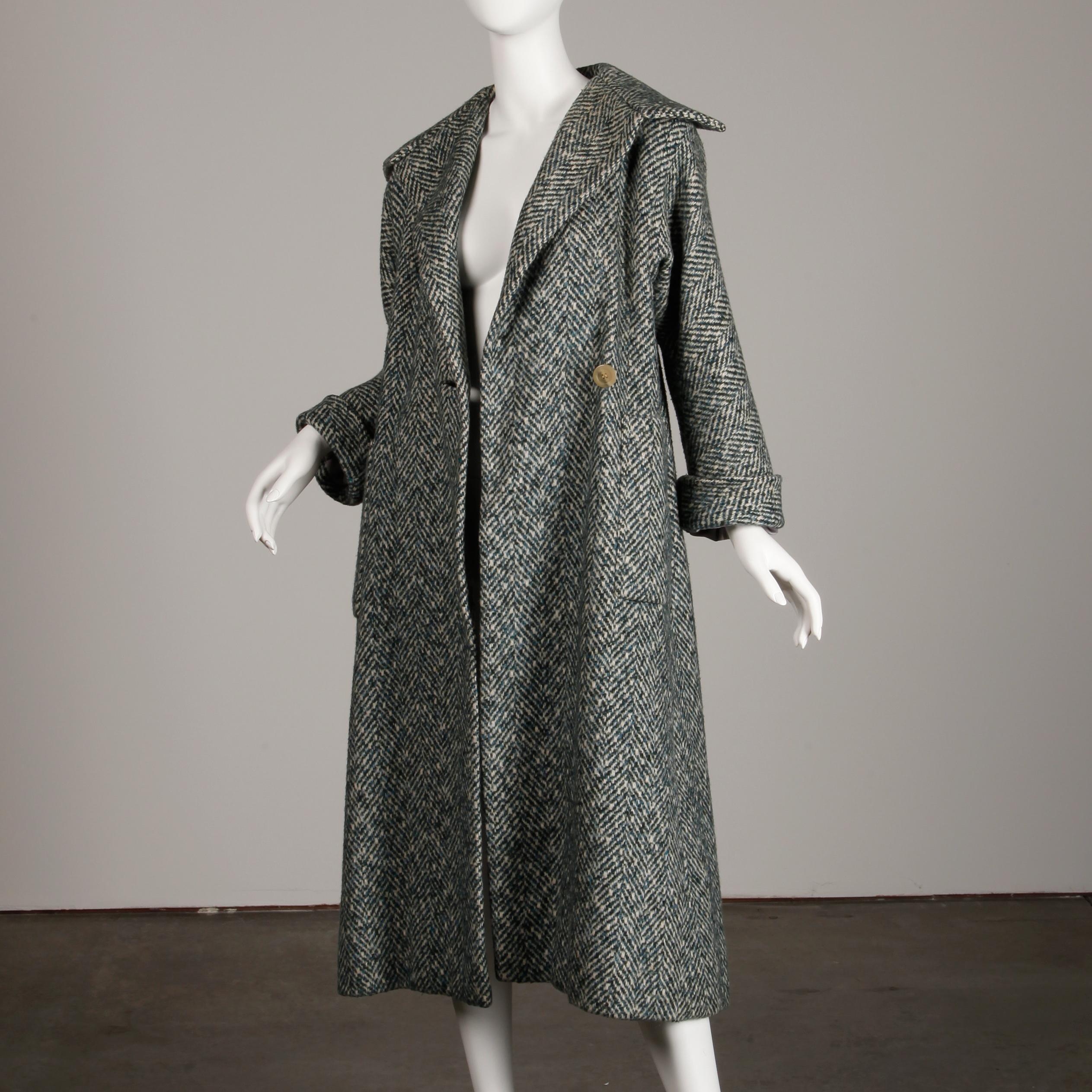 1970s Pauline Trigere Vintage Herringbone Heavy Wool Belted Coat For Sale 2