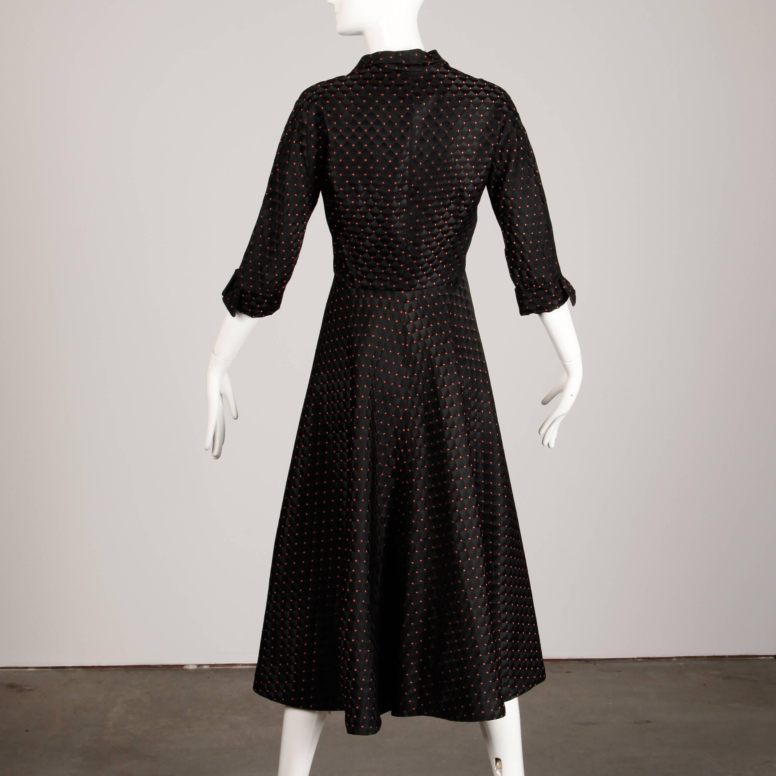 1950s Vintage Black + Coral Satin Tuxedo Jacket or Evening Dress Coat  In Excellent Condition In Sparks, NV