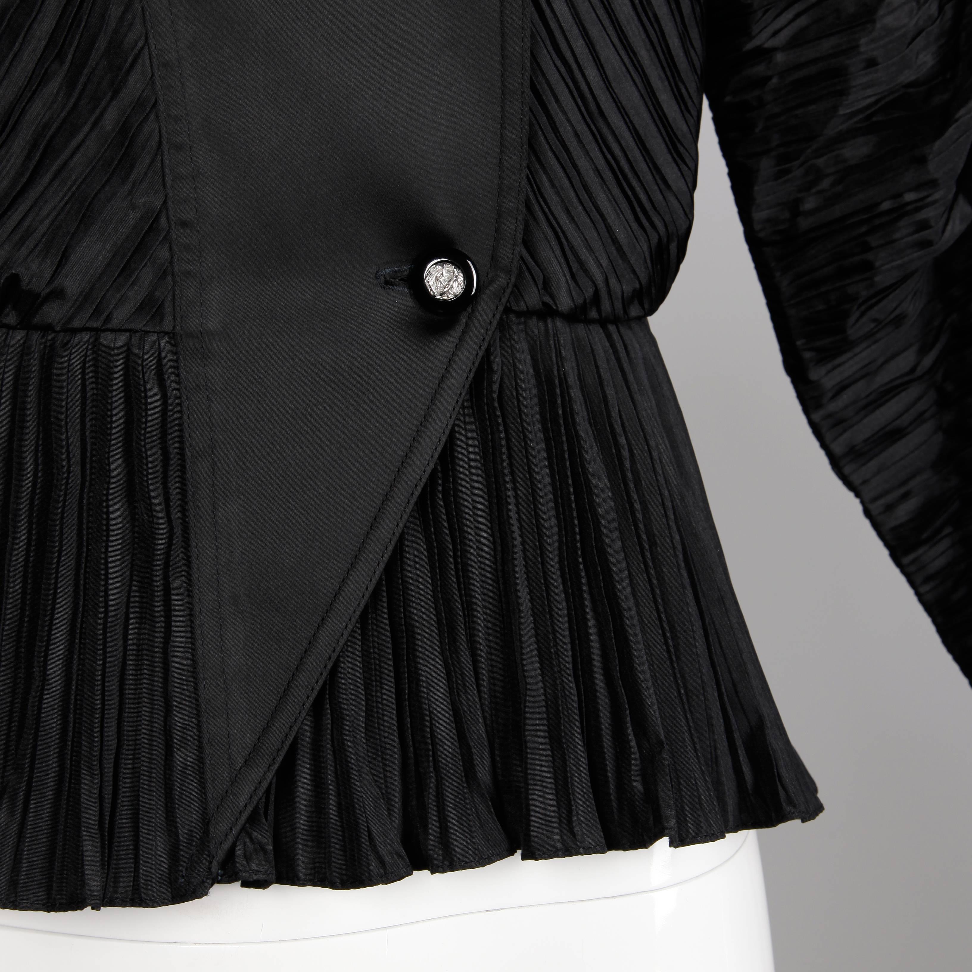 1980s Bernard Perris Vintage Black Origami Pleats Silk Avant Garde Tuxedo Jacket In Excellent Condition In Sparks, NV
