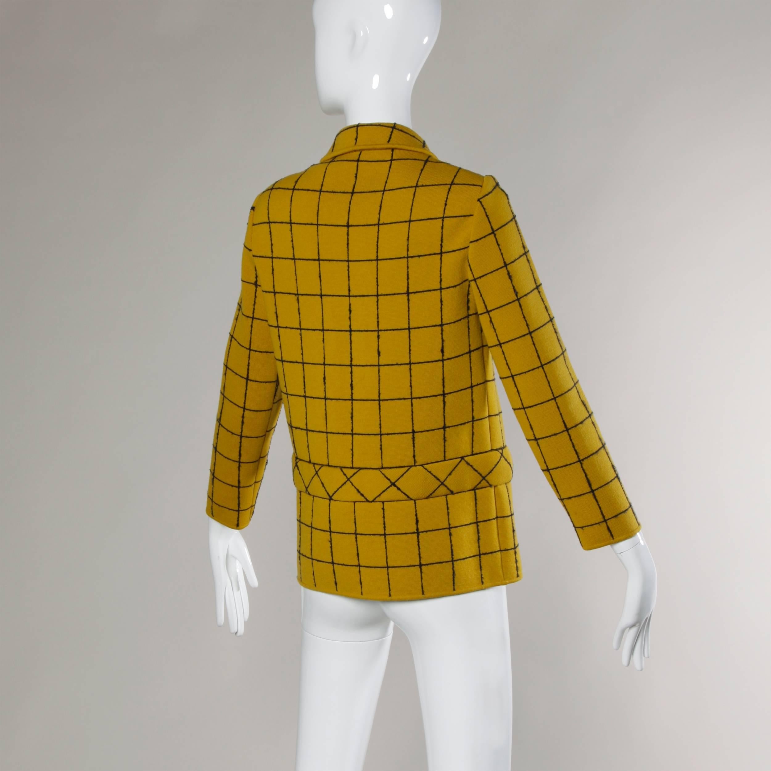 1960s Vintage Gino Paoli Mustard Yellow Italian Wool Knit Sweater Jacket In Excellent Condition In Sparks, NV