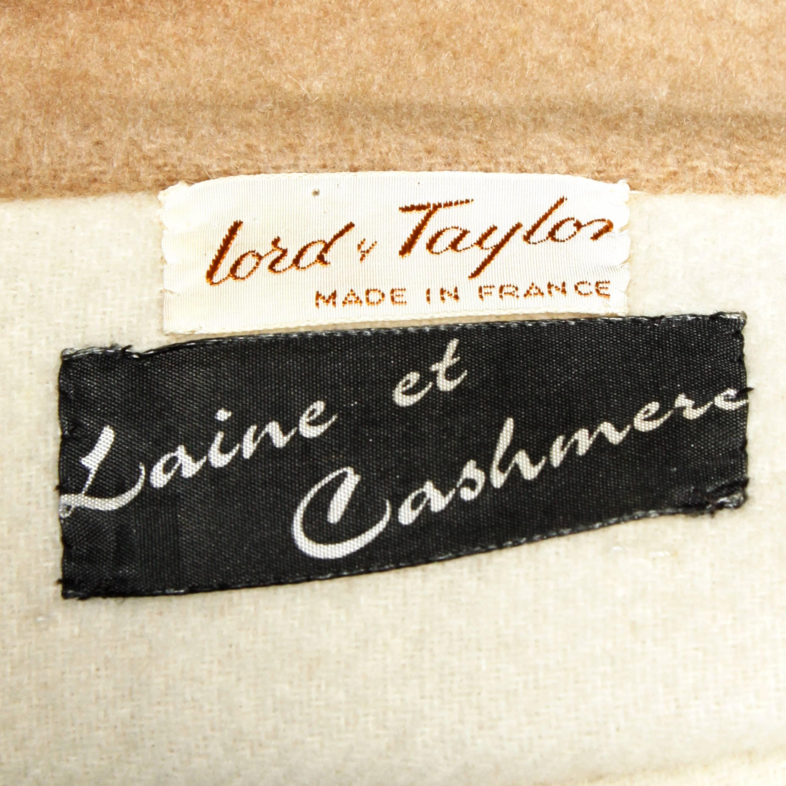 Lord & Taylor Vintage 1970s Soft Cashmere + Wool Blend Camel Cape Coat In Excellent Condition In Sparks, NV