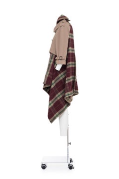 COMME DES GARÇONS FW 09 Rare and iconic cropped trench coat with a plaid pattern