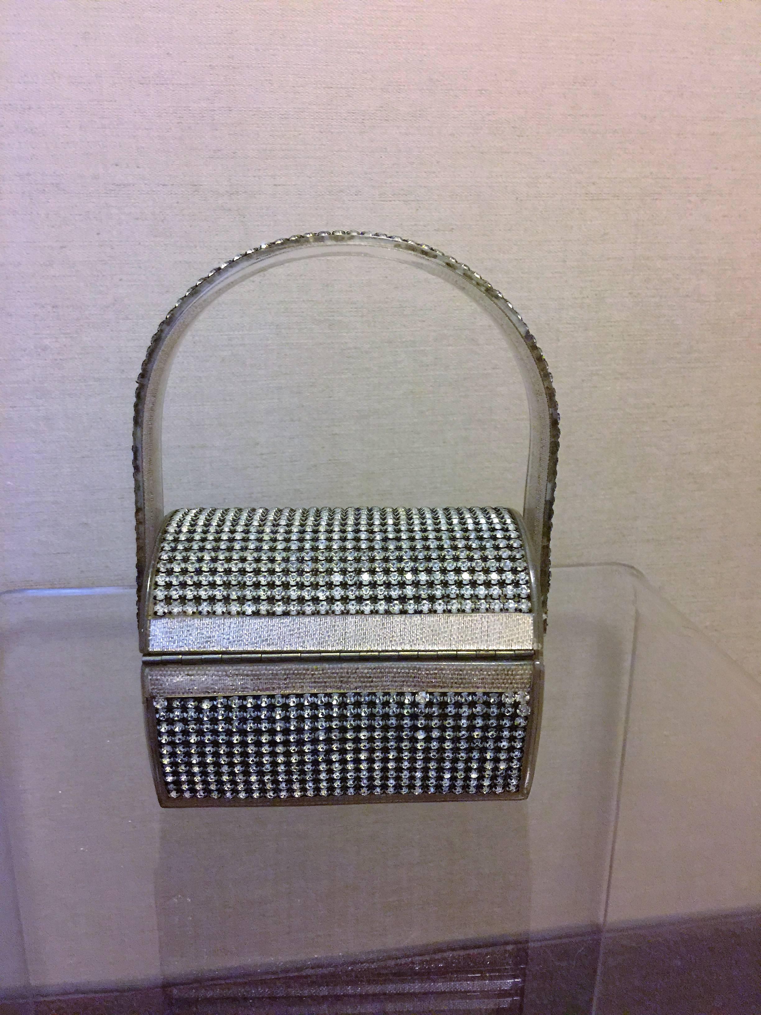 Stunning Wilardy Silver Lame Rhinestone Petite Lucite Handbag In Excellent Condition For Sale In New York, NY