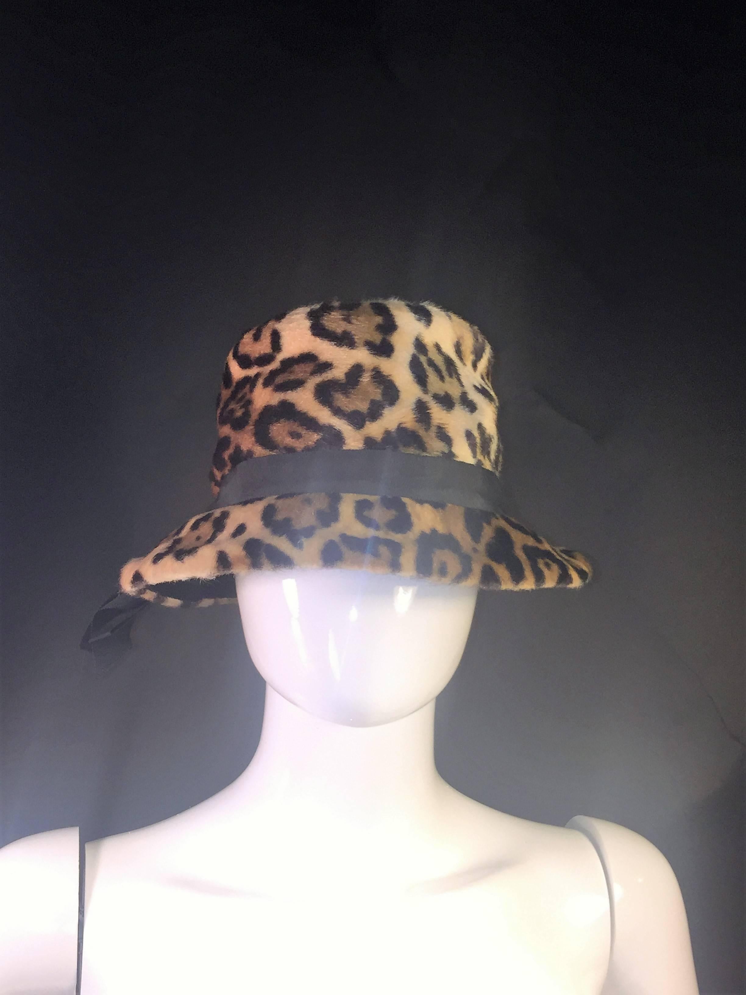 1950's Faux Leopard Fur with Great Style designed by Gwenn Pennington Exclusive.Lined with Black Taffeta.