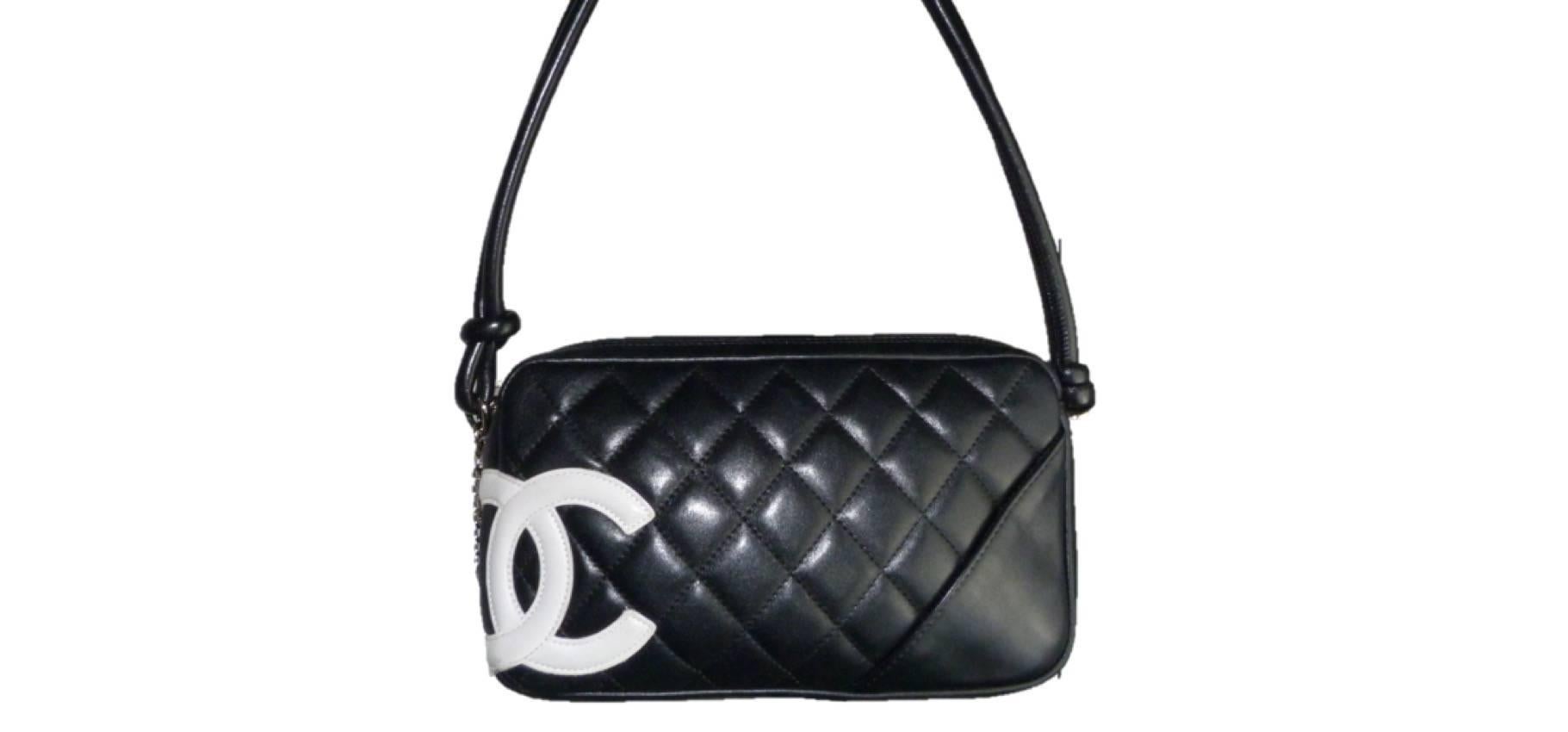 Chanel Cambon Black Leather  In Good Condition In Castries, FR