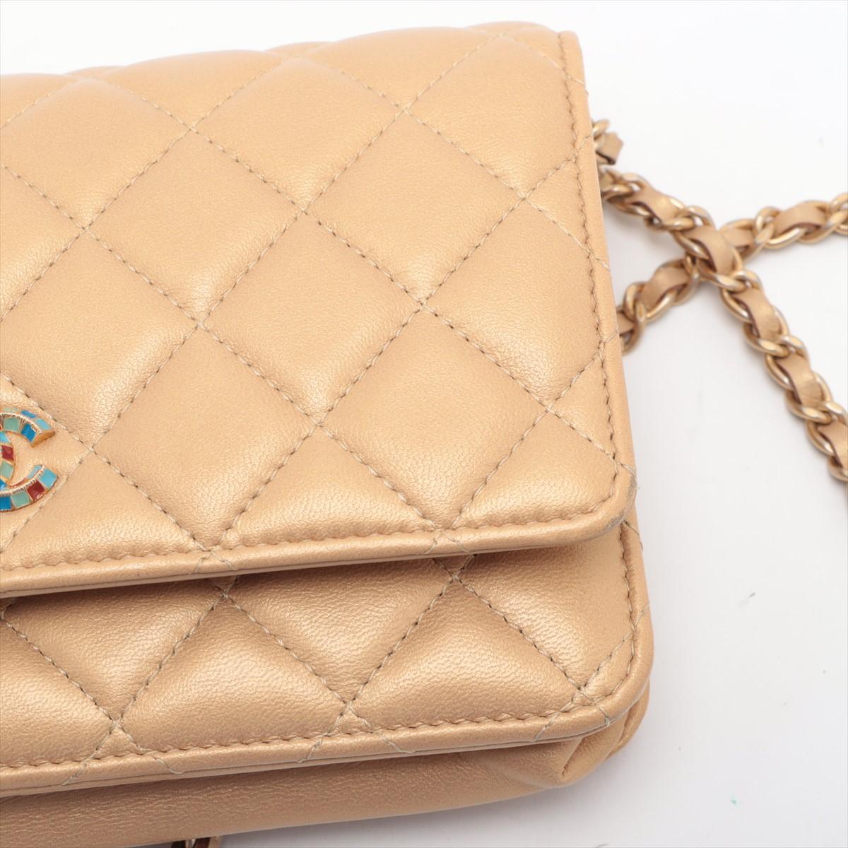Chanel Multicolore CC Logo Matelasse Lambskin Chain Shoulder Bag Gold * PREORDER en vente 7