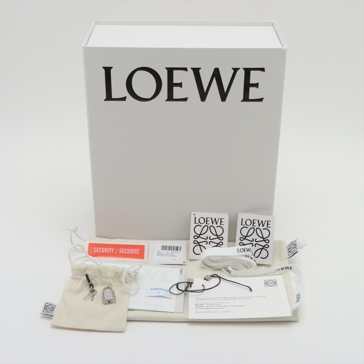 Loewe Amazona 23 Leather Two-Way Handbag Sage Green * PREORDER * (précommande) en vente 8