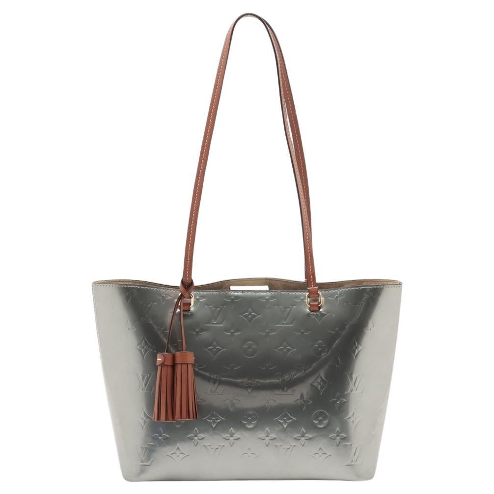 Louis Vuitton Monogram Vernis Long Beach PM Silver * PREORDER * im Angebot