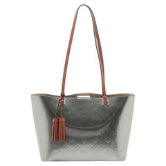 Louis Vuitton Monogram Vernis Long Beach PM Silver * PREORDER *