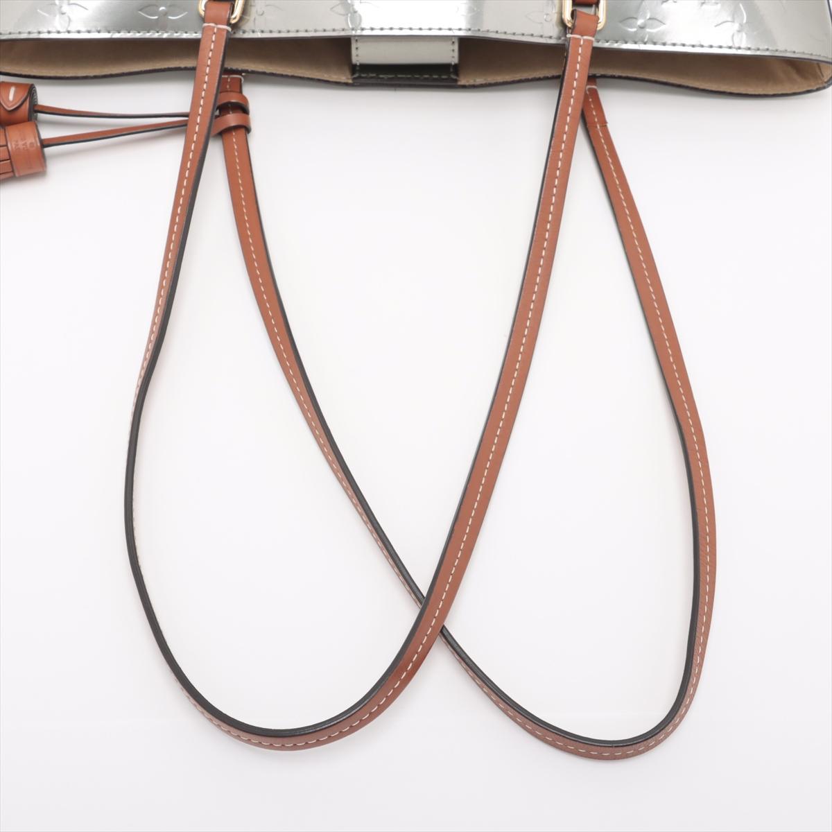 Louis Vuitton Monogram Vernis Long Beach PM Silver * PREORDER * im Angebot 2
