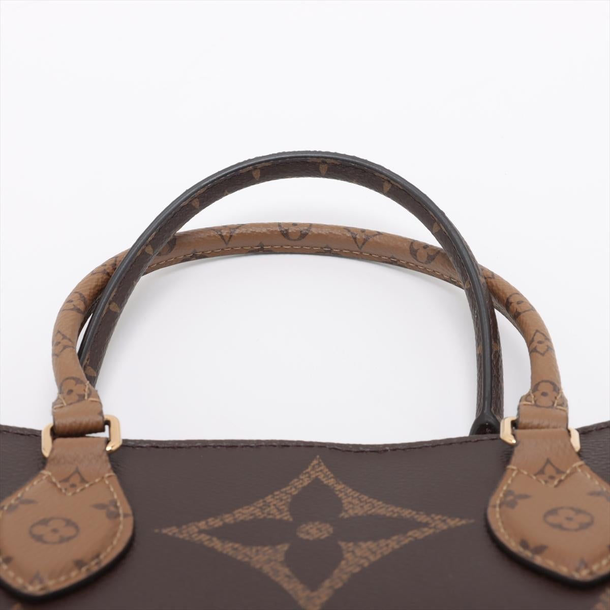 Louis Vuitton Monogram Giant Reverse On the Go MM * PRECOURS * en vente 5