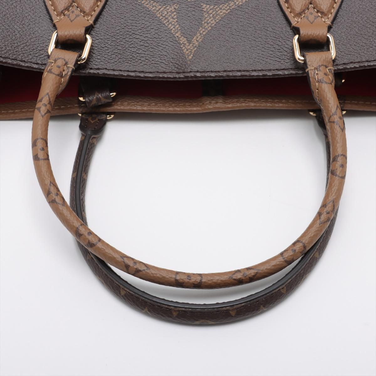 Louis Vuitton Monogram Giant Reverse On the Go MM * PRECOURS * en vente 4