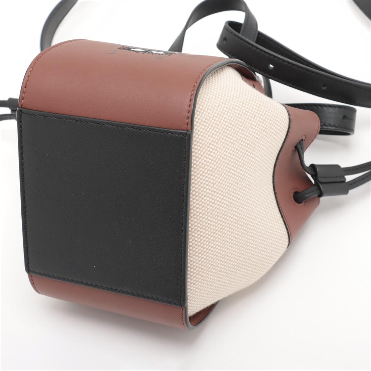 Loewe x Studio Ghibli Hängematte Drawstring Mini Leder Zwei-Wege-Umhängetasche Braun im Zustand „Gut“ im Angebot in Humacao, PR